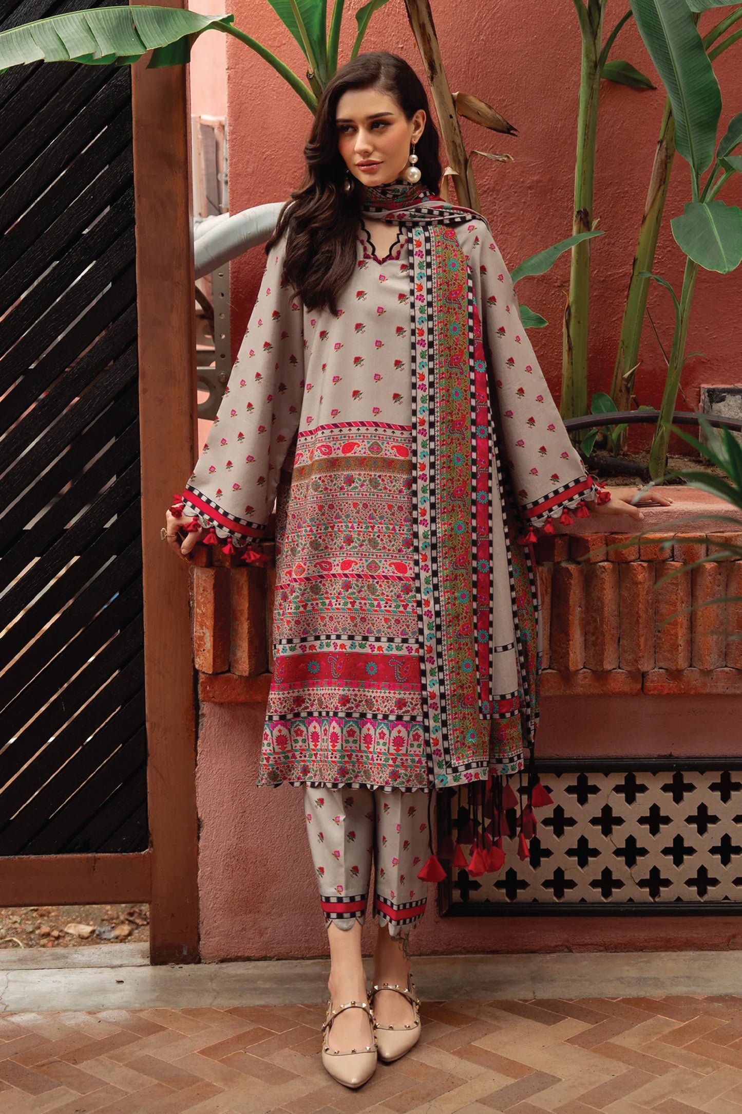 CHARIZMA C PRINT UNSTITCHED LINEN V1 COLLECTION'26| D1