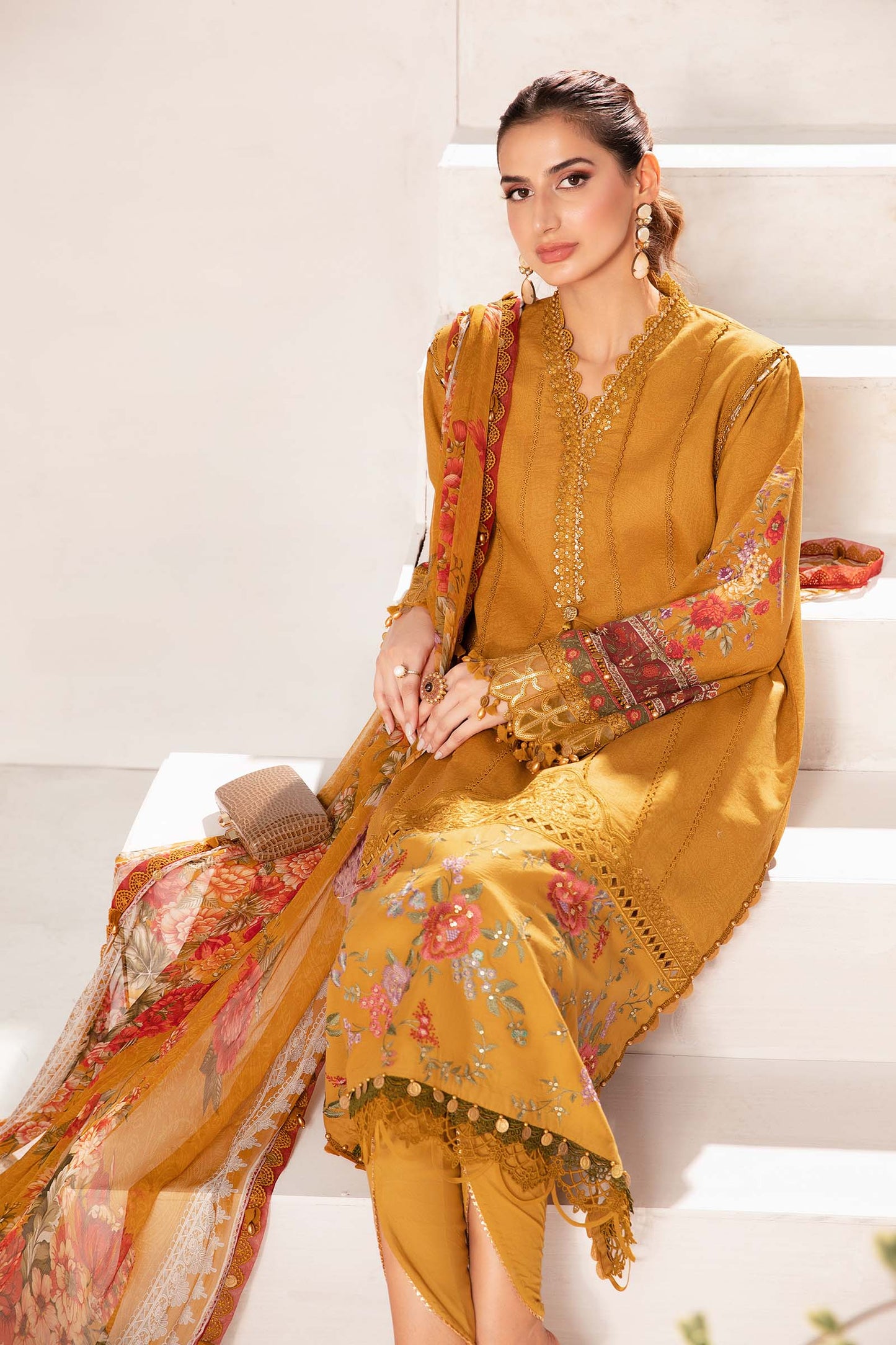 Maria B M.Print Collection 2024 – 3 Piece Unstitched Printed Suit | MPT-2202-A