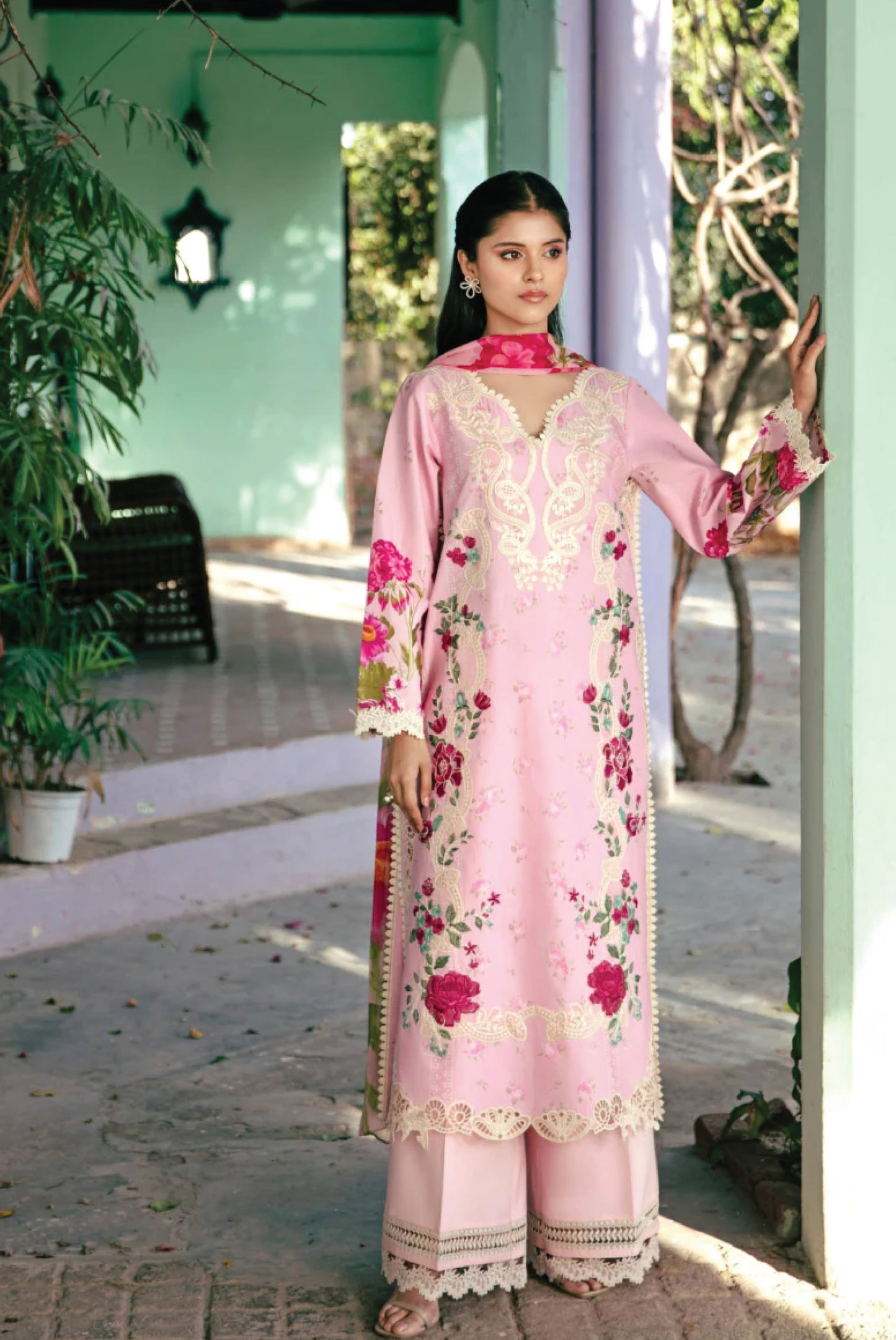 Manara Vintage Flora Unstitched Lawn'25 | VF-05