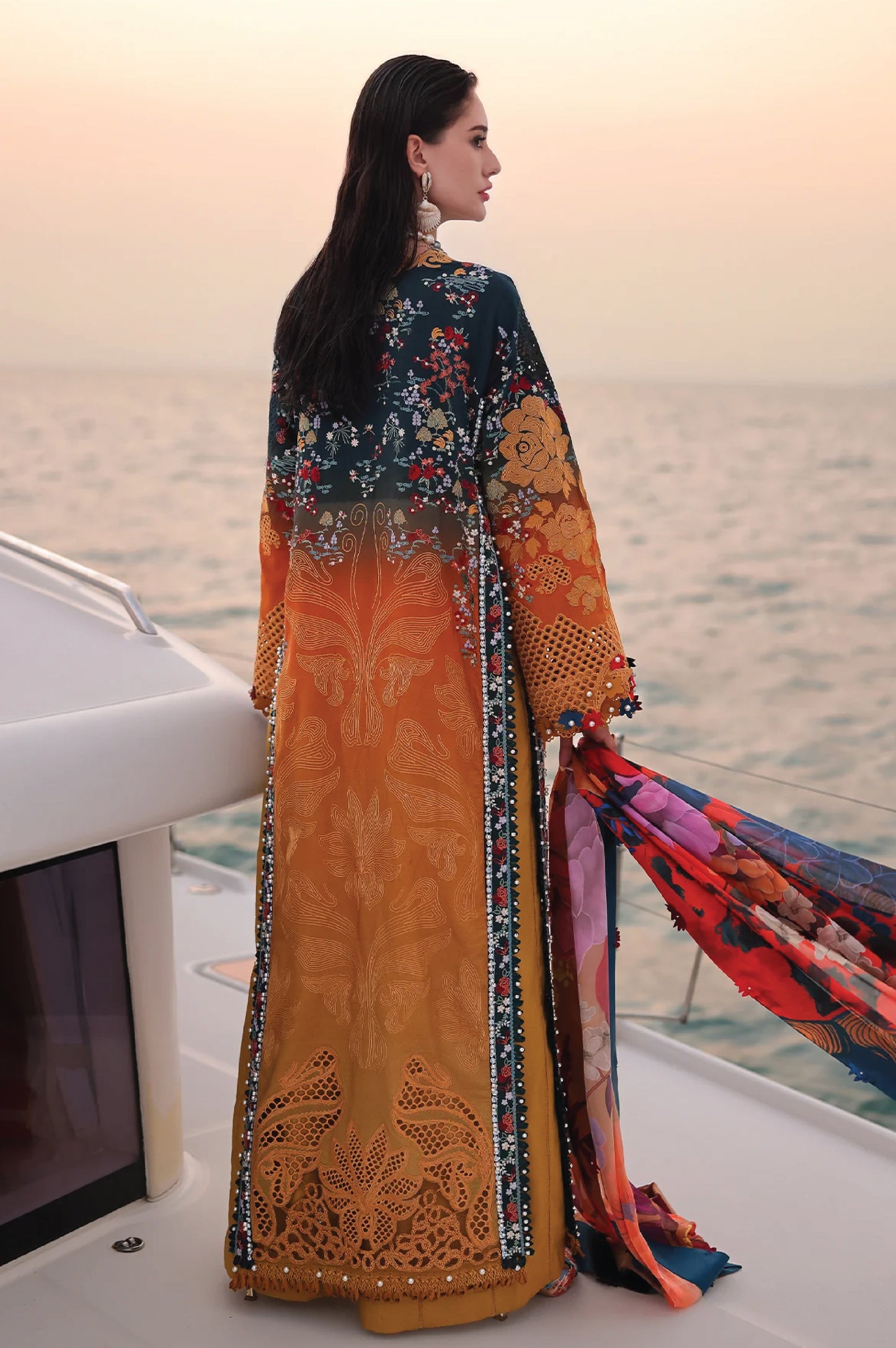 Afrozeh Luxury Lawn Unstitched Collection 25 | HALCY