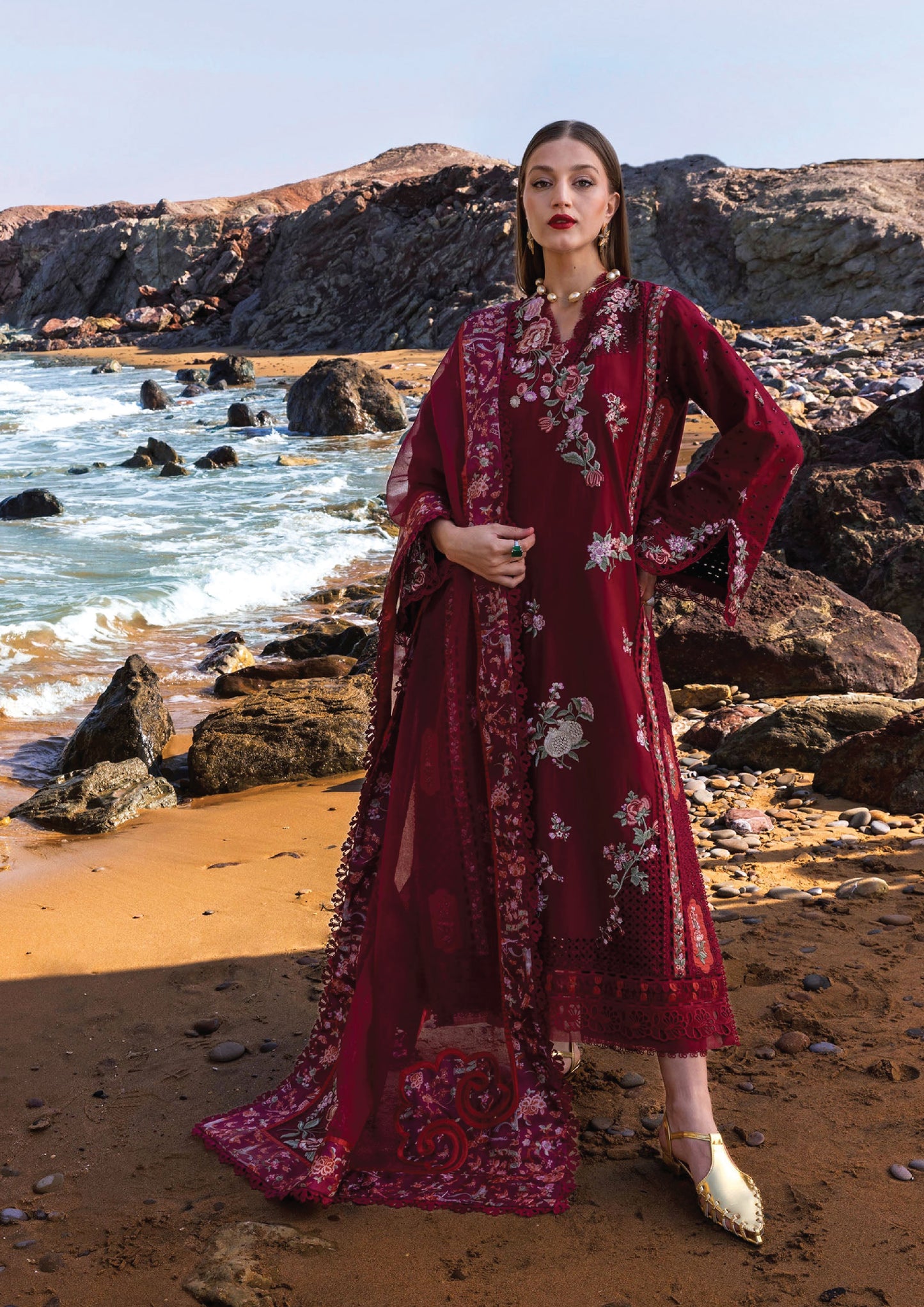 Flow by Crimson Luxury Lawn 25 | CRIMSON