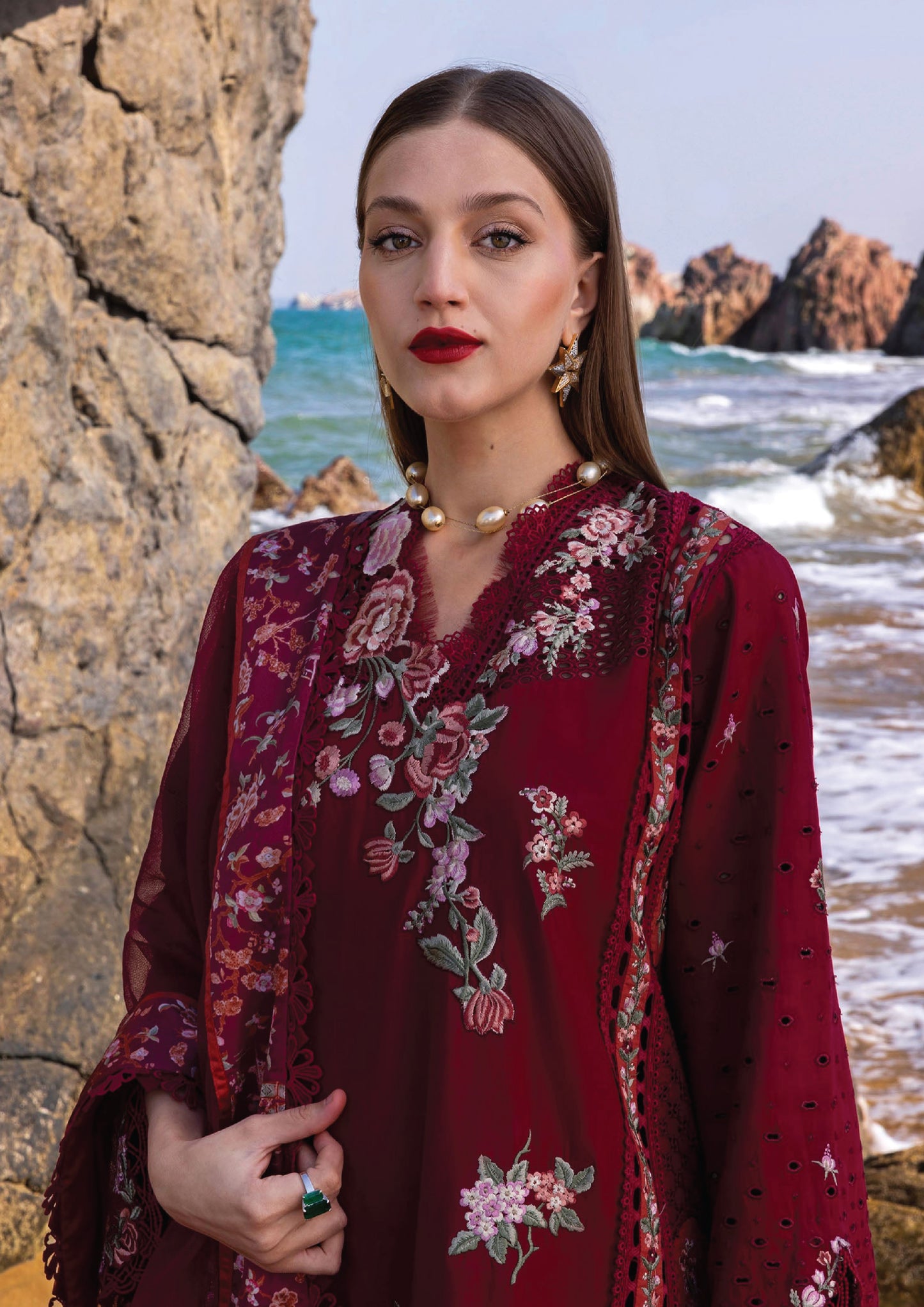Flow by Crimson Luxury Lawn 25 | CRIMSON