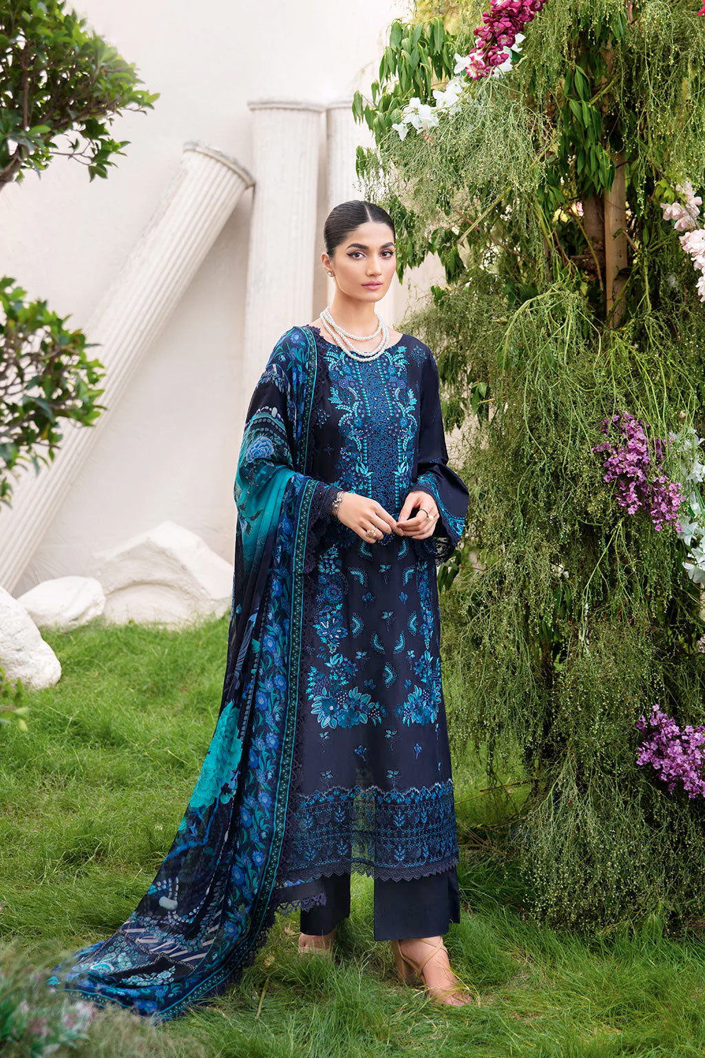 Riwayat Luxury Lawn Vol-10 | Y-1005