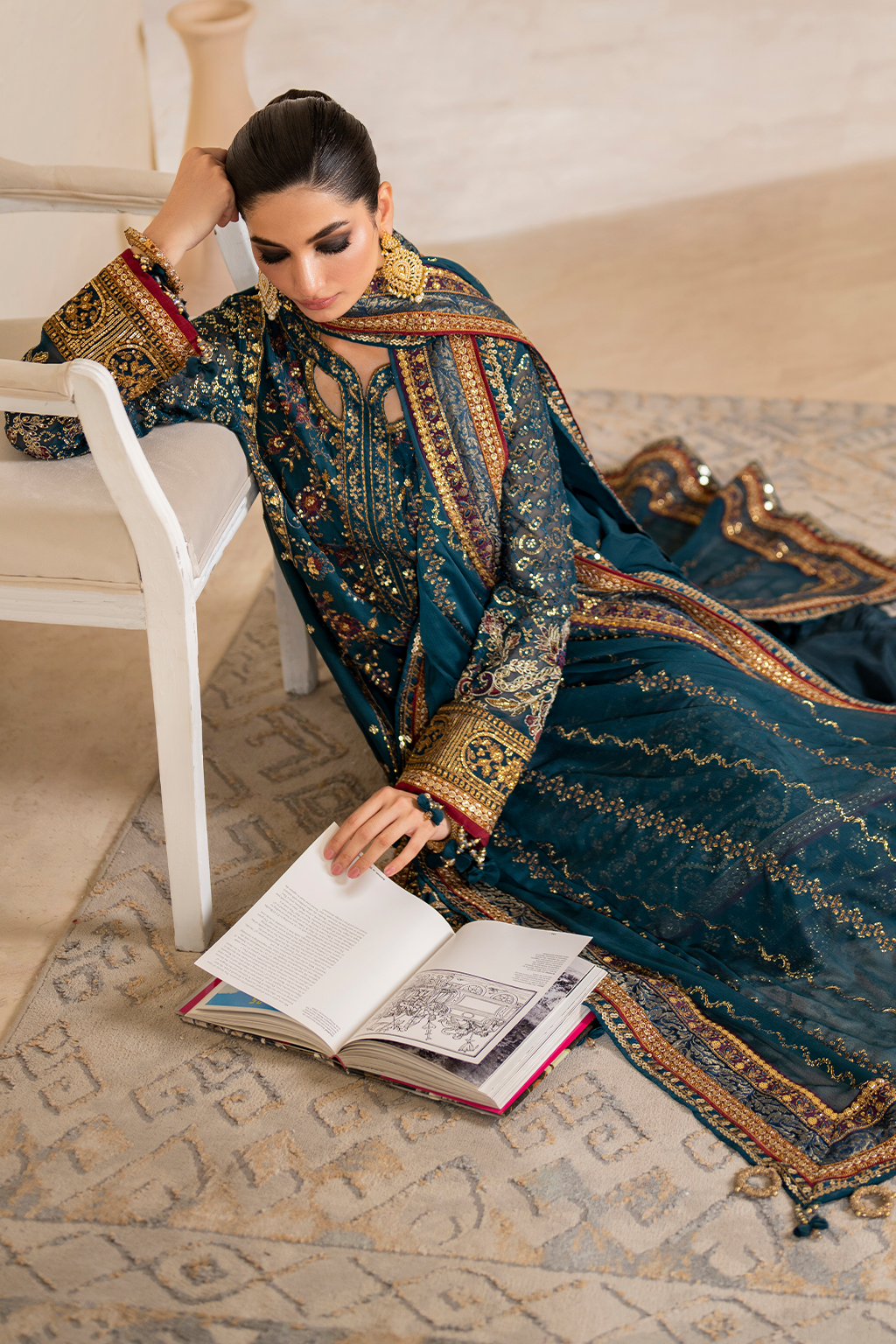 Iznik Formal Wear Collection 2024 – CC-46 Embroidered Chiffon