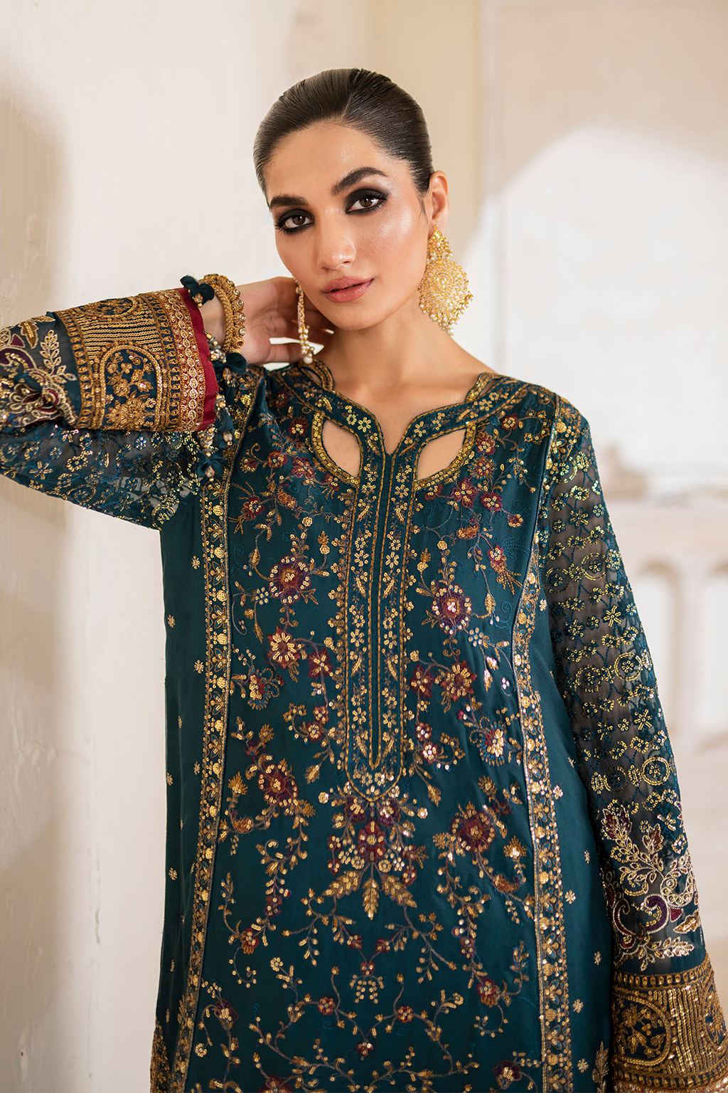 Iznik Formal Wear Collection 2024 – CC-46 Embroidered Chiffon