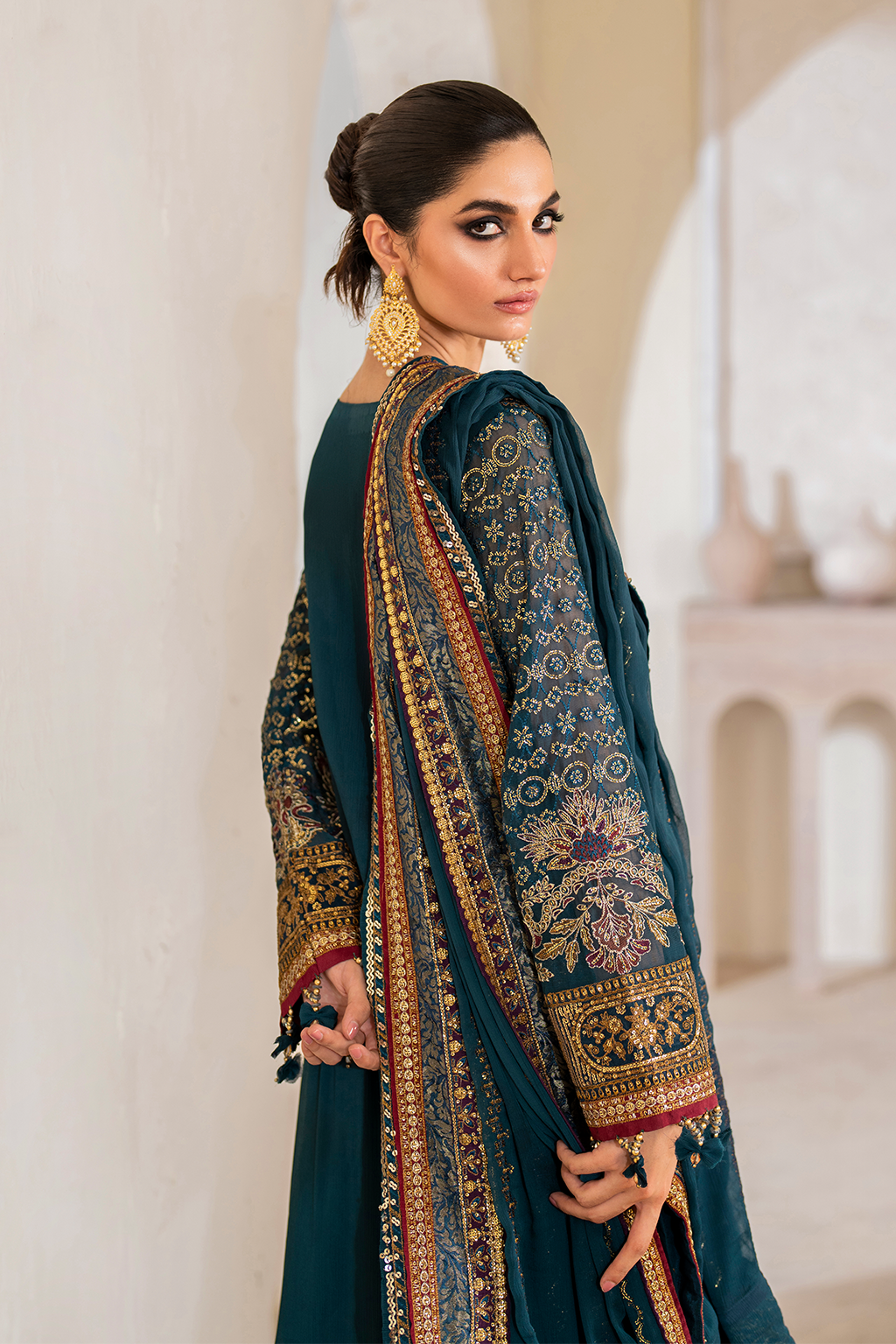 Iznik Formal Wear Collection 2024 – CC-46 Embroidered Chiffon