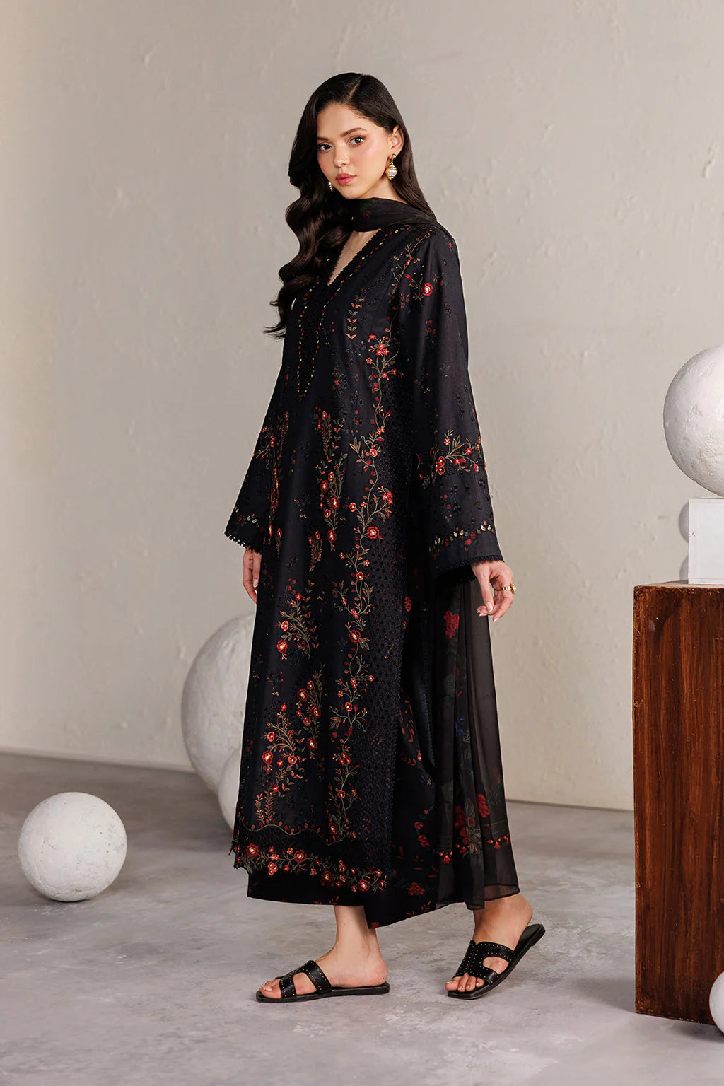 IZNIK FESTIVE LAWN UNSTITCHED '26 - IBE-11