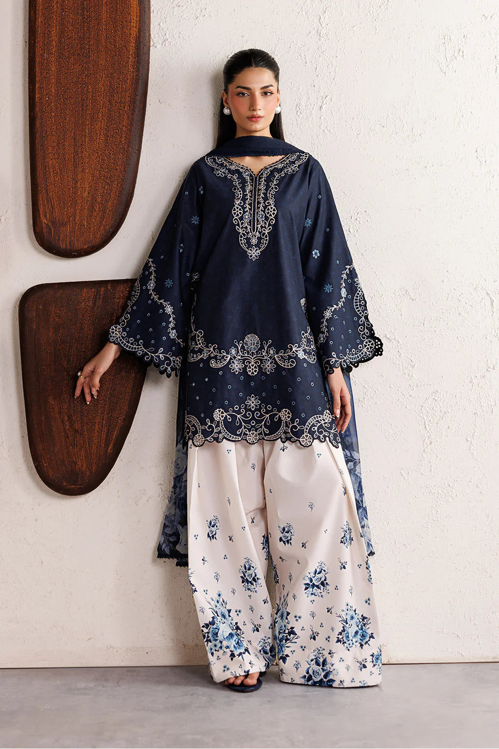 IZNIK FESTIVE LAWN UNSTITCHED '26 - IBE-02