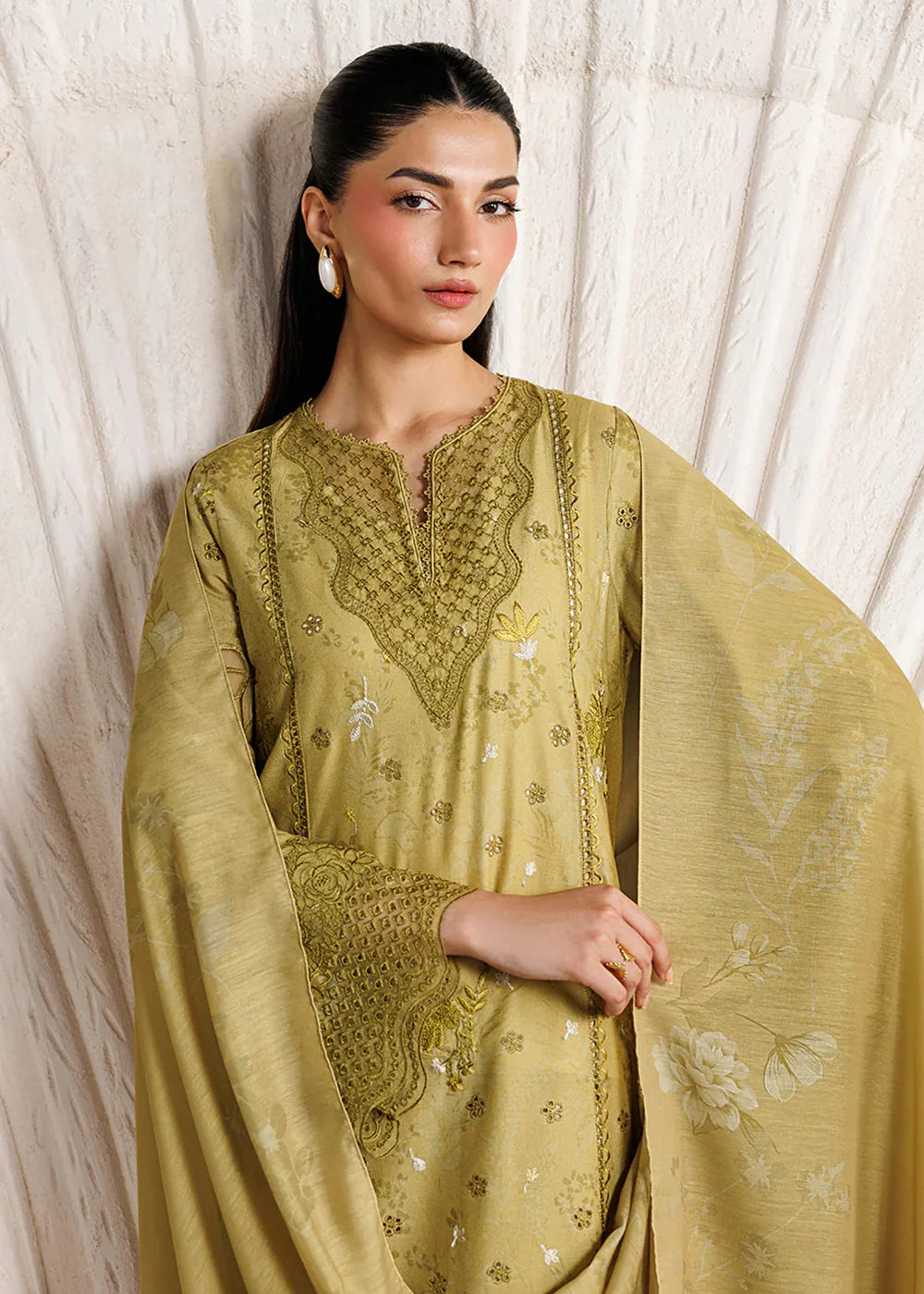 IZNIK FESTIVE LAWN UNSTITCHED '26 - IBE-09