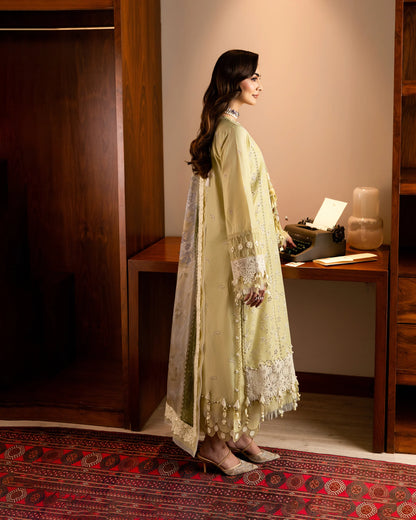 JADE QUEENS COURT UNSTITCHED '26 - REGALIA MUSE (21152)