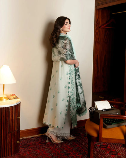 JADE QUEENS COURT UNSTITCHED '26 - ROYELLE AURA (21157)