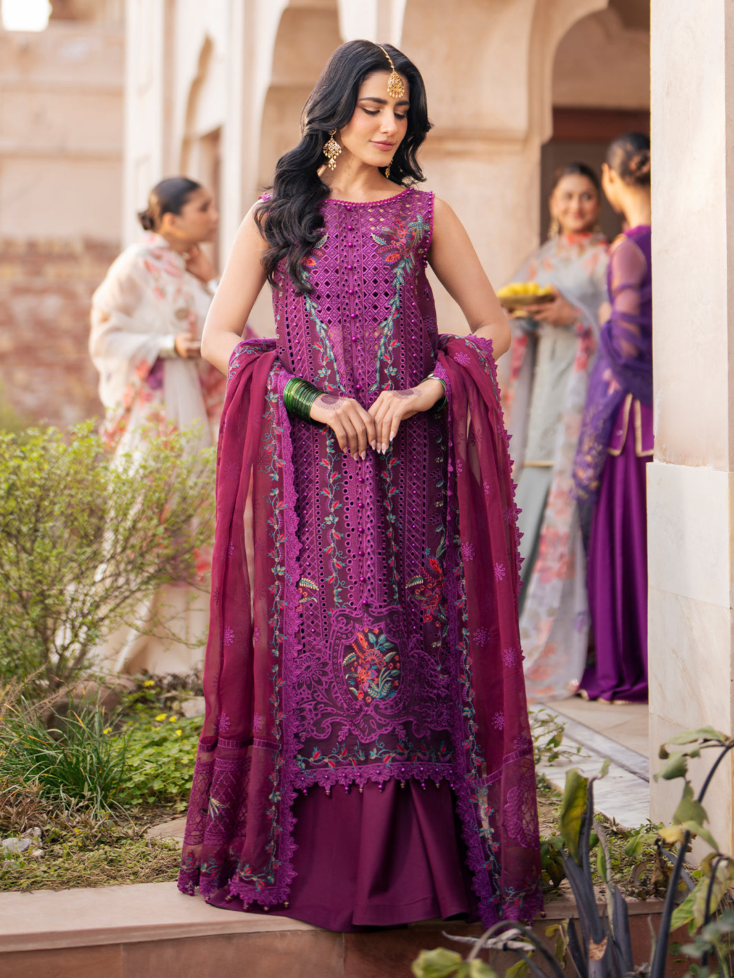 Binilyas DILBARO EMBROIDERED FESTIVE LAWN ’24 Collection 2024 – 405-B ...