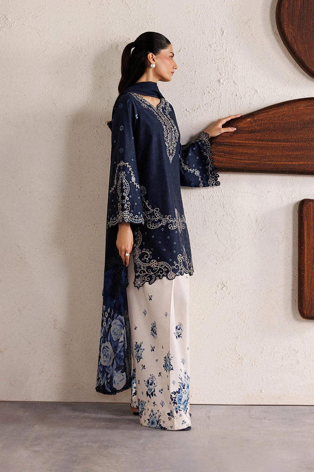 IZNIK FESTIVE LAWN UNSTITCHED '26 - IBE-02