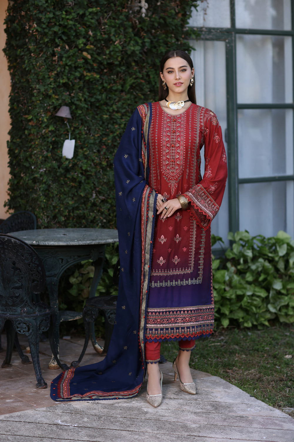  NOOR BY SAADIA ASAD WINTER SHAWL Collection - 02