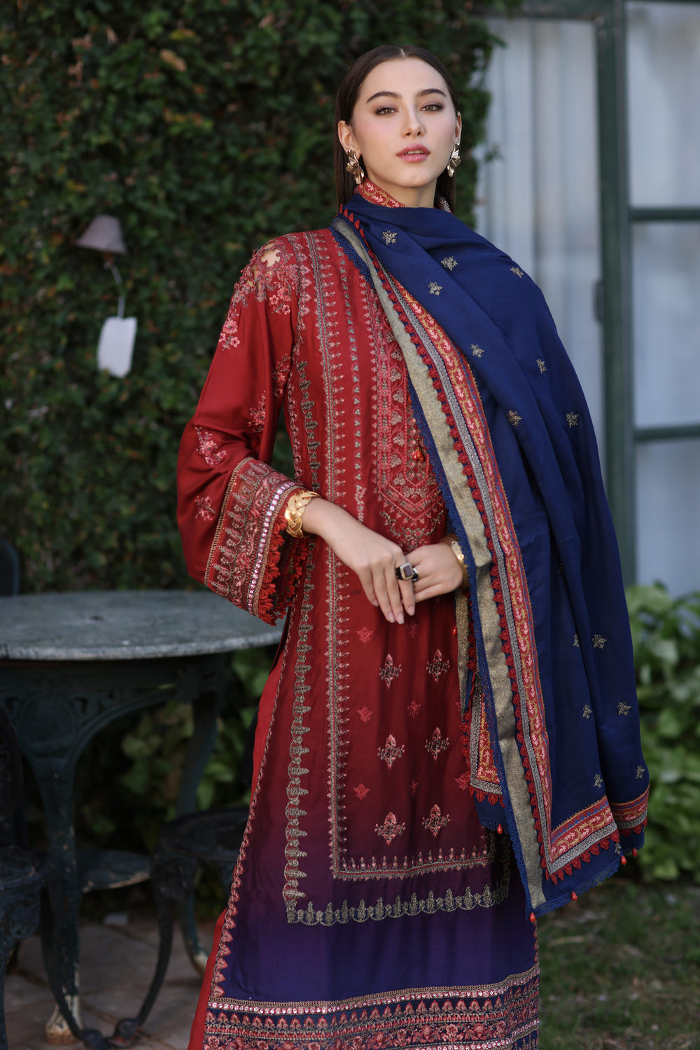 NOOR BY SAADIA ASAD WINTER SHAWL Collection - 02