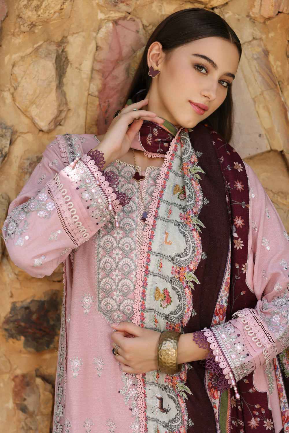 NOOR BY SAADIA ASAD WINTER SHAWL Collection - 03