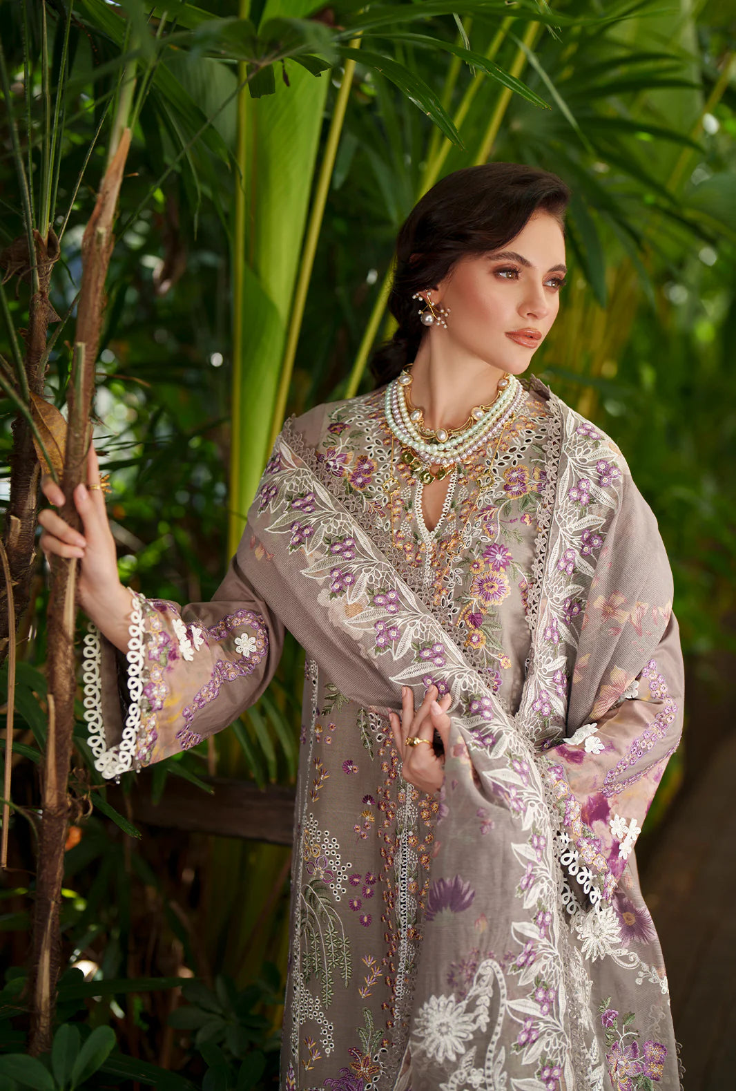 EVARA LUXURY LAWN BY AJR UNSTITCHED'26 | Veya