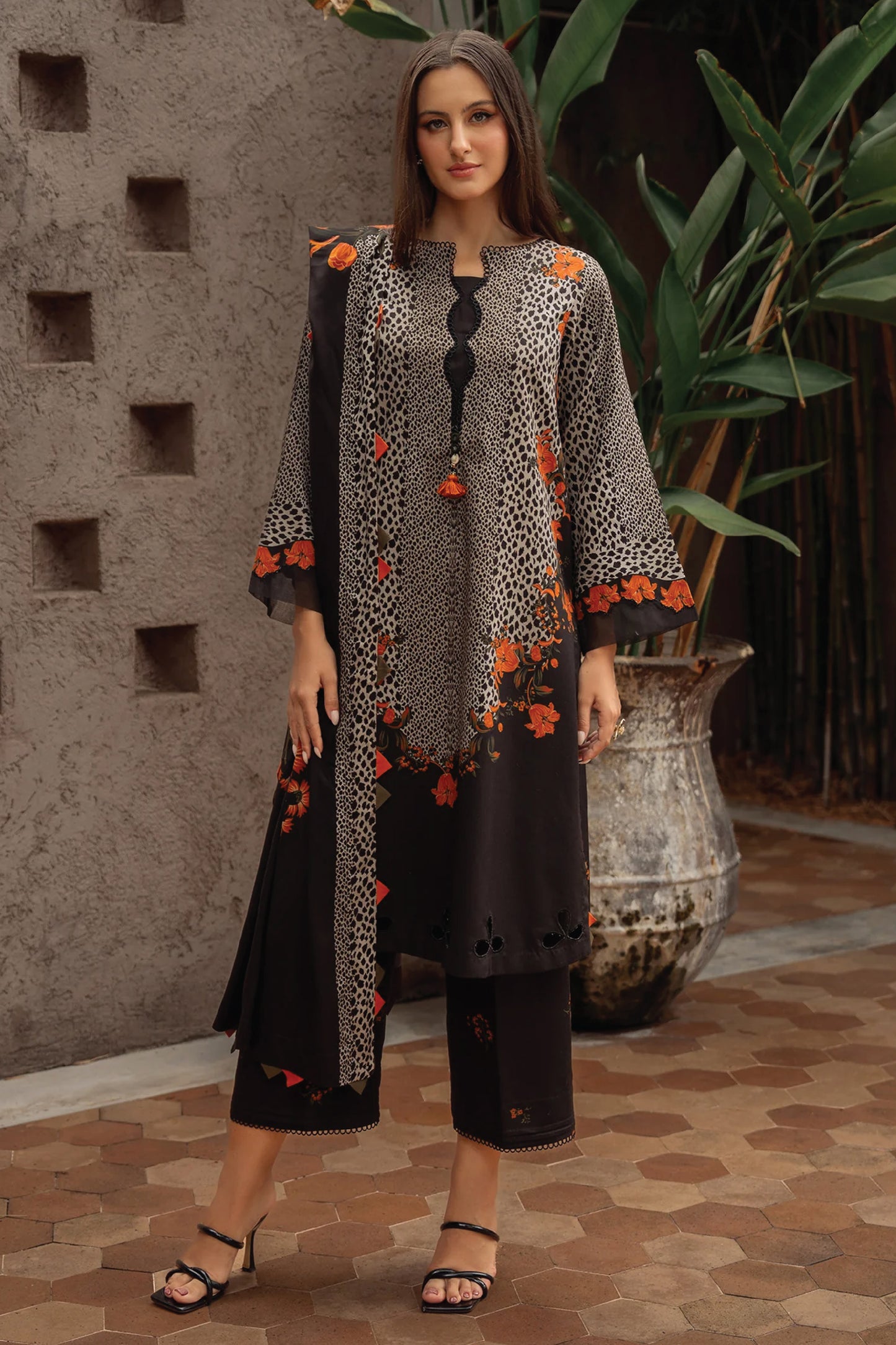 CHARIZMA C PRINT UNSTITCHED LINEN V1 COLLECTION'26| D8