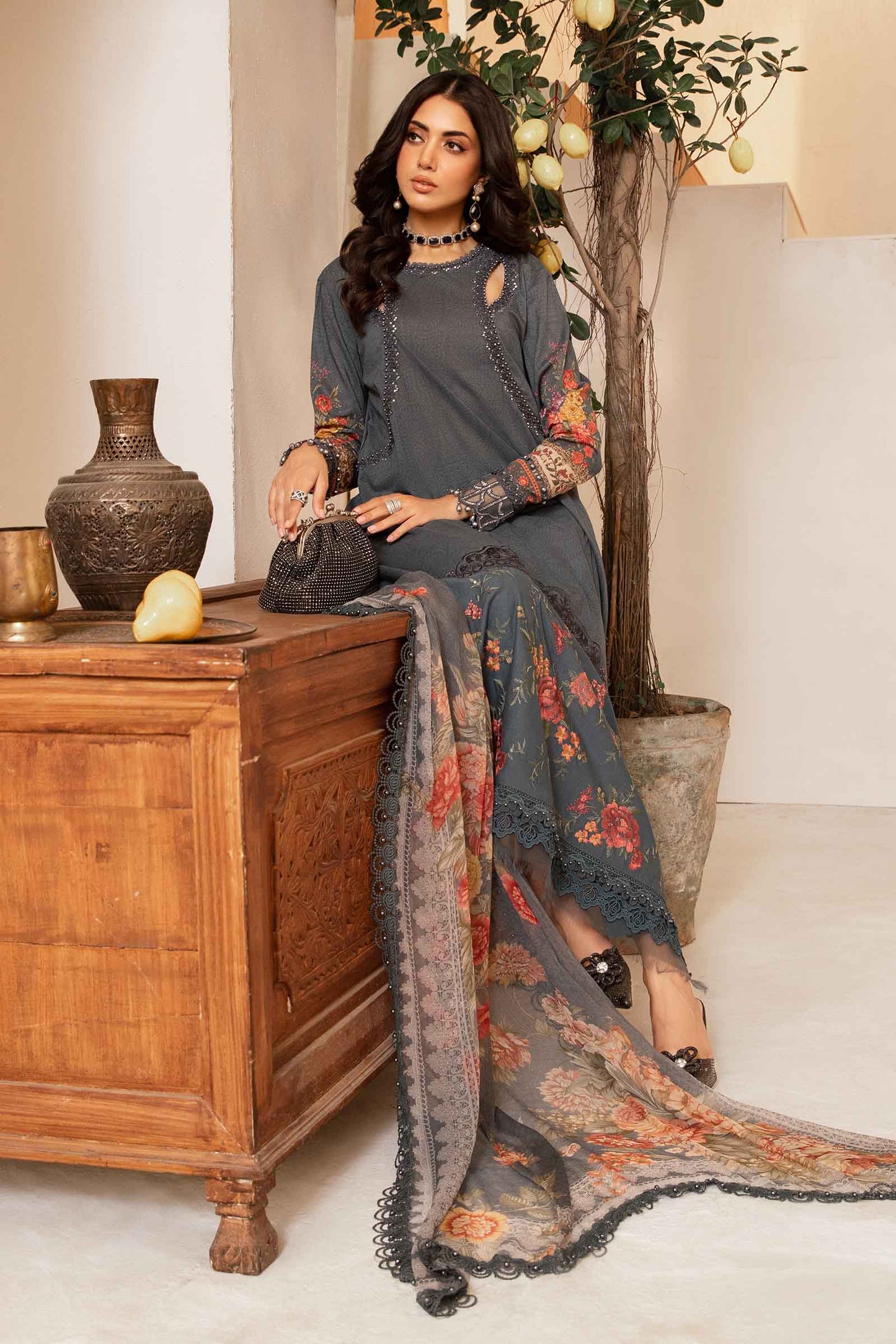 Maria.B. M.Print Collection 2024 – 3 Piece Unstitched Printed Suit | MPT-2202-B