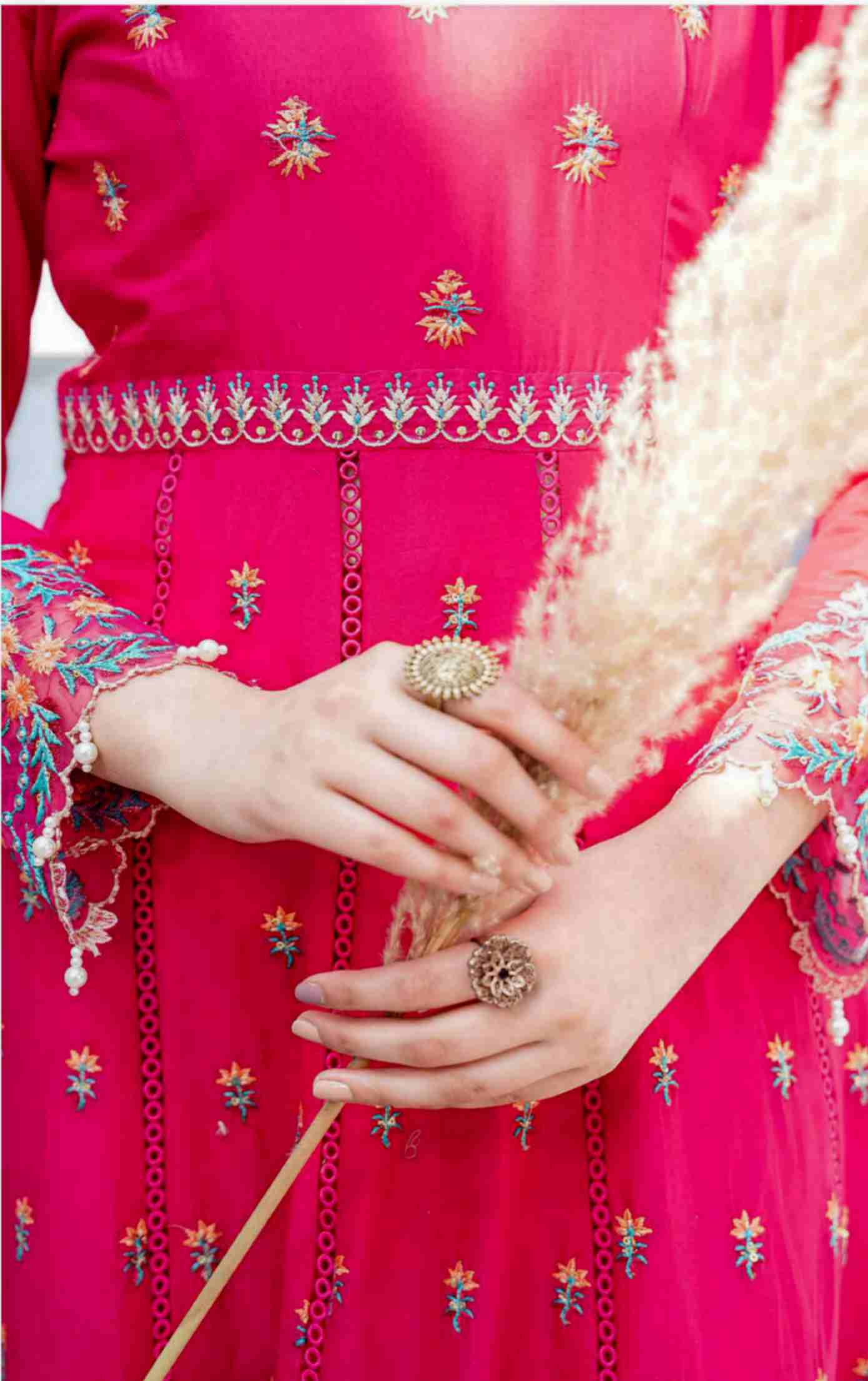 Inaayat Festive Lawn Collection D 07 | Rose | IBAAS Online