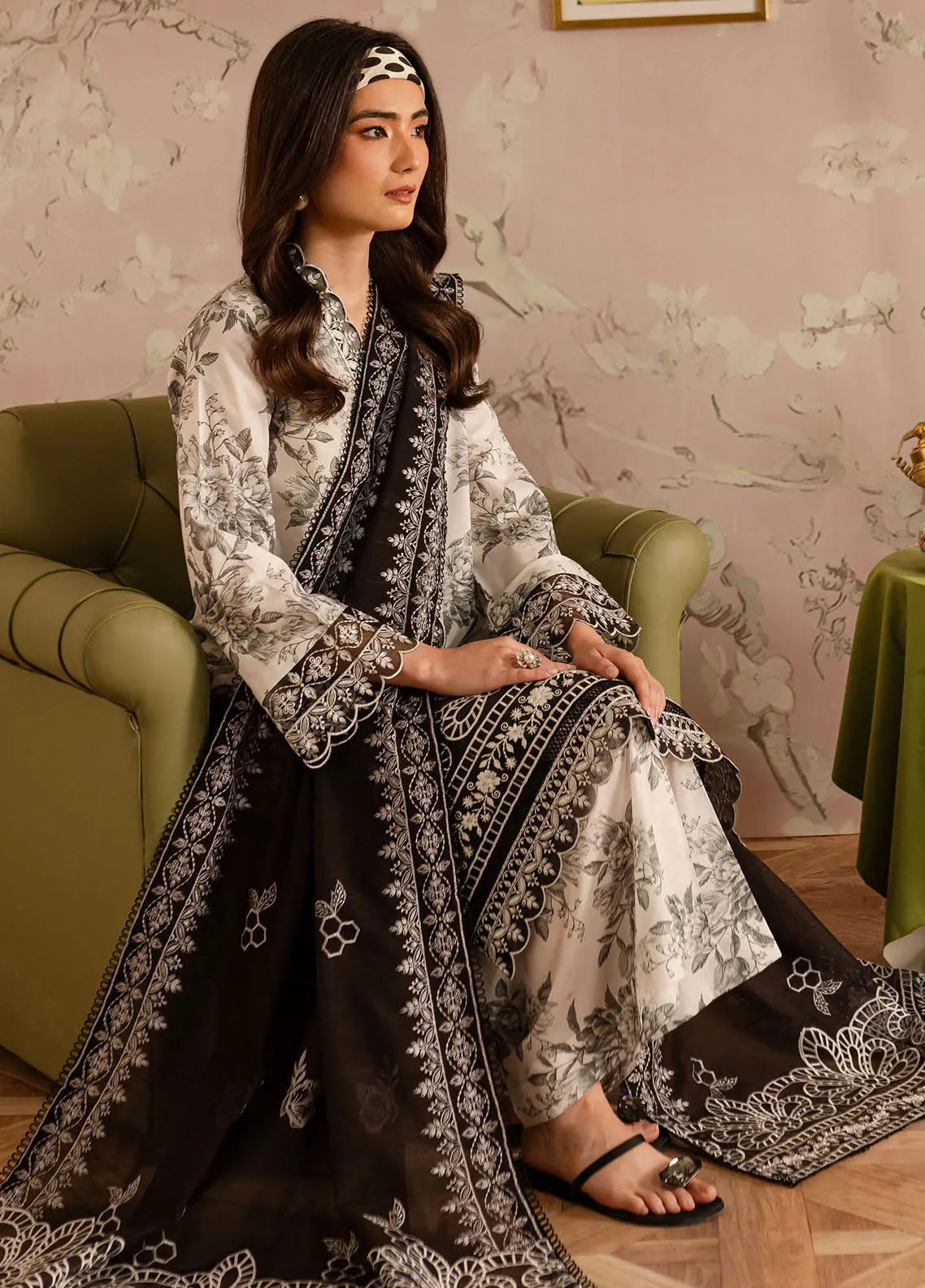 Leila by Mahnur Embroidered Summer Lawn Suits Unstitched 3 Piece - Eclipse