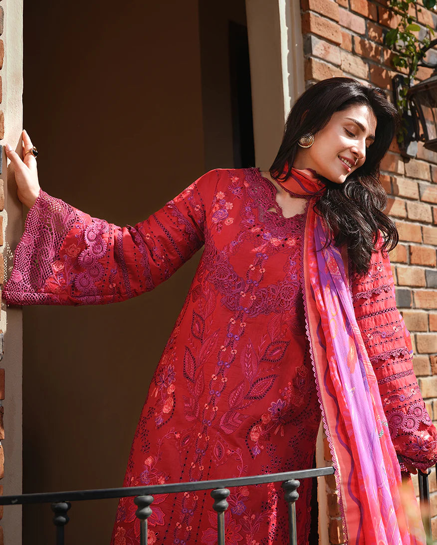 A MOI LUXURY LAWN BY MUSHQ UNSTITCHED'26 | Falling Petals
