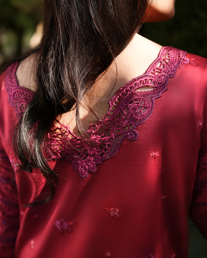 A MOI LUXURY LAWN BY MUSHQ UNSTITCHED'26 | Falling Petals