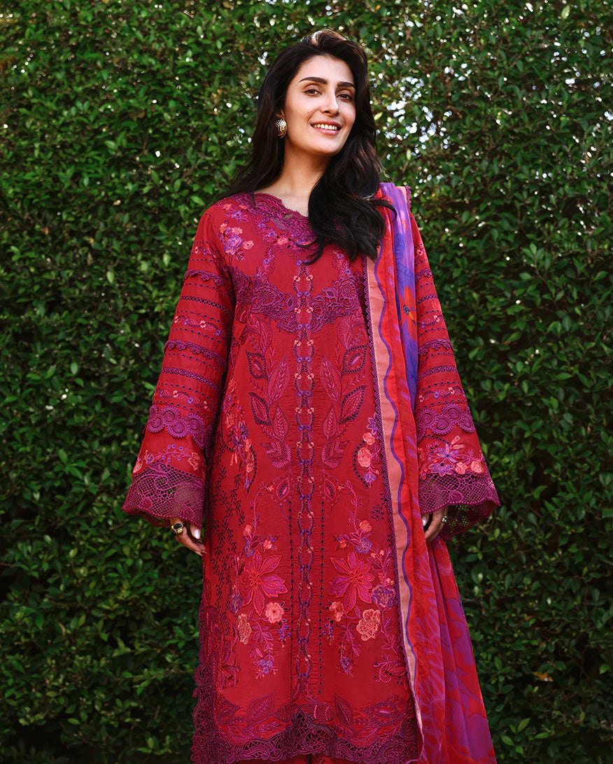 A MOI LUXURY LAWN BY MUSHQ UNSTITCHED'26 | Falling Petals