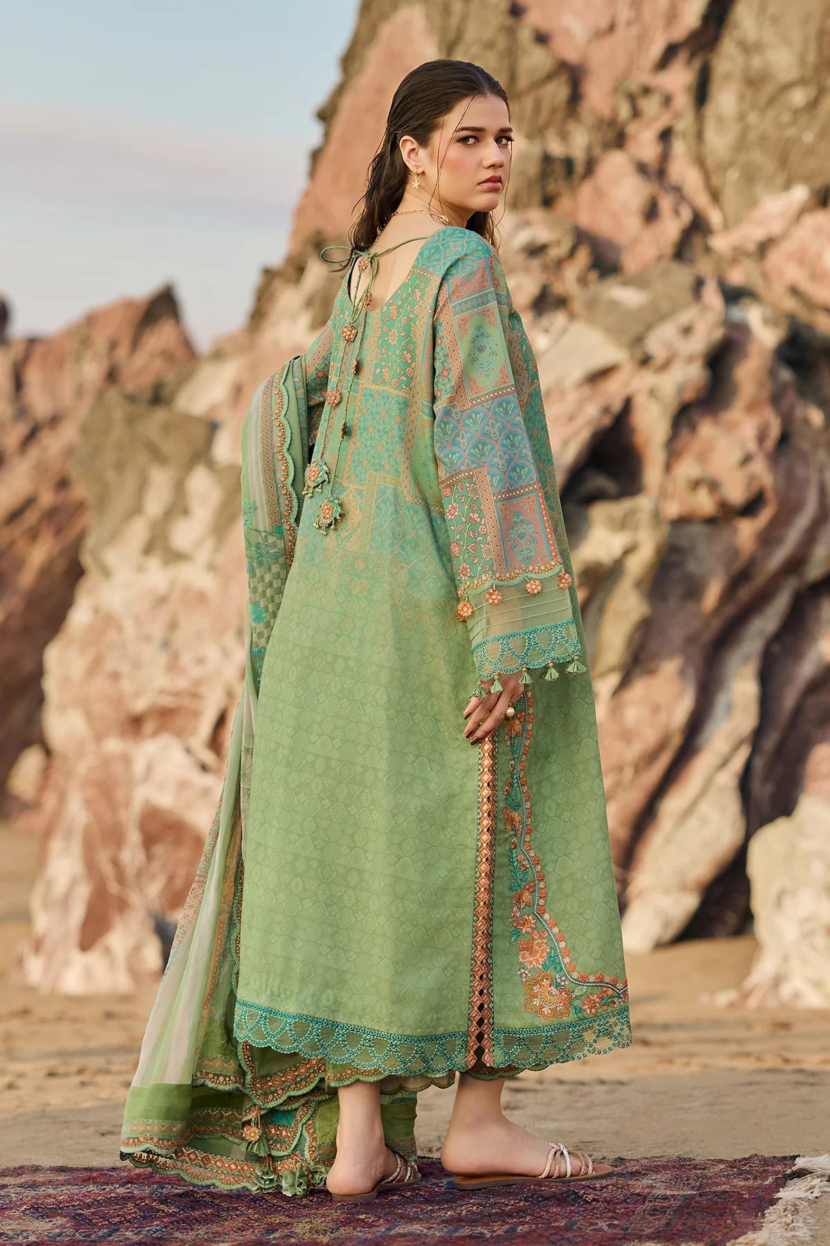 CHARIZMA SWISSMISS UNSTITCHED'26 | CSM6-03