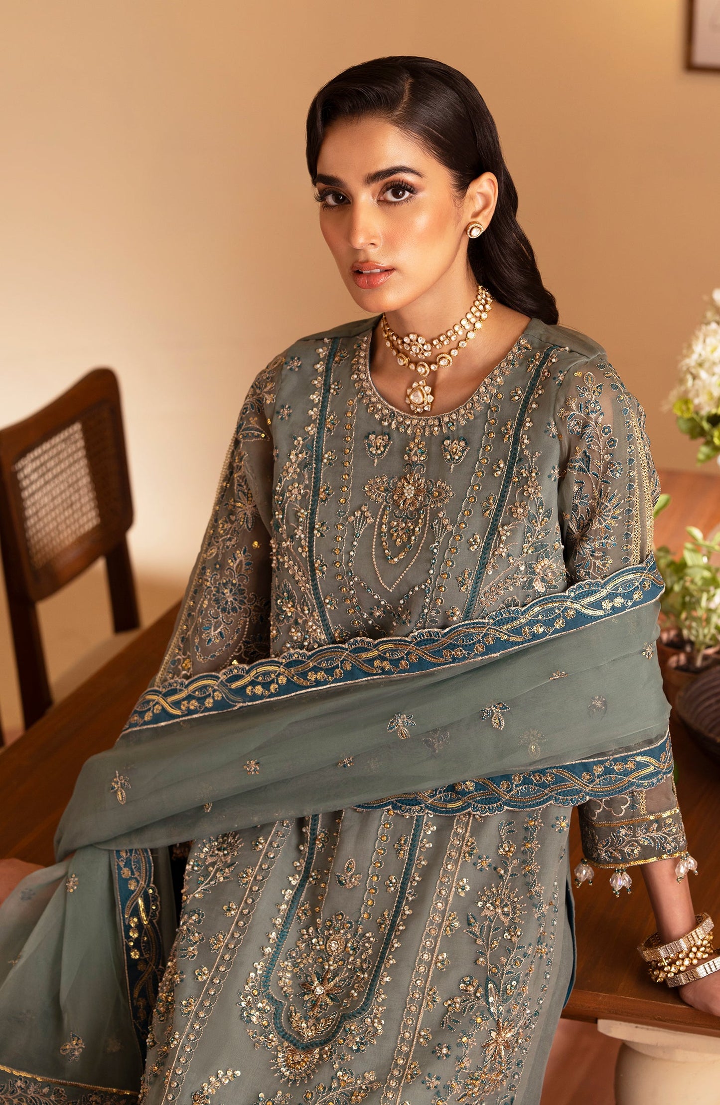 Emaan Adeel Romansiyyah Luxury Formals' Collection 2024 – Roheen