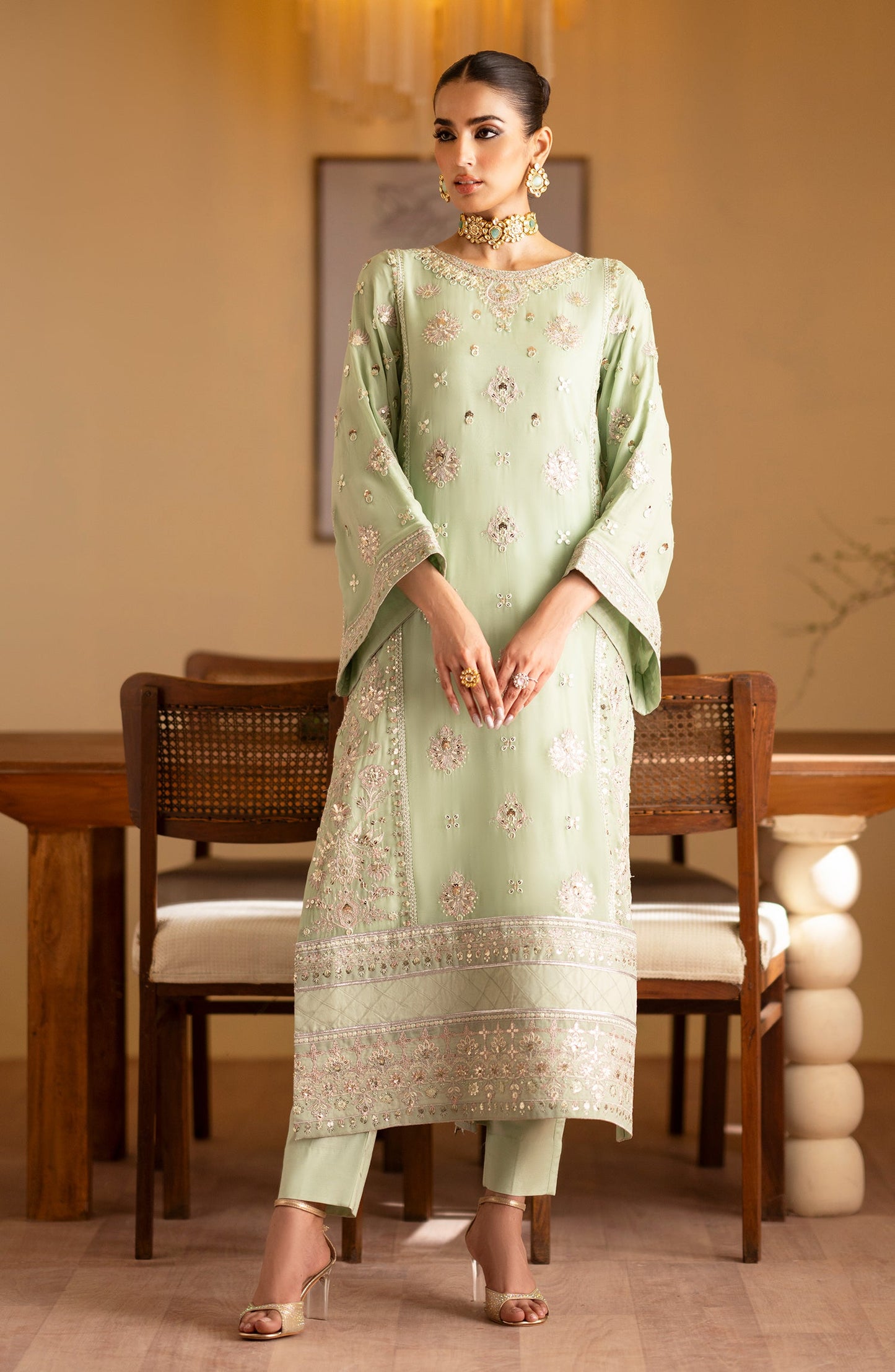 Emaan Adeel Romansiyyah Luxury Formals' Collection 2024 – Najmeh