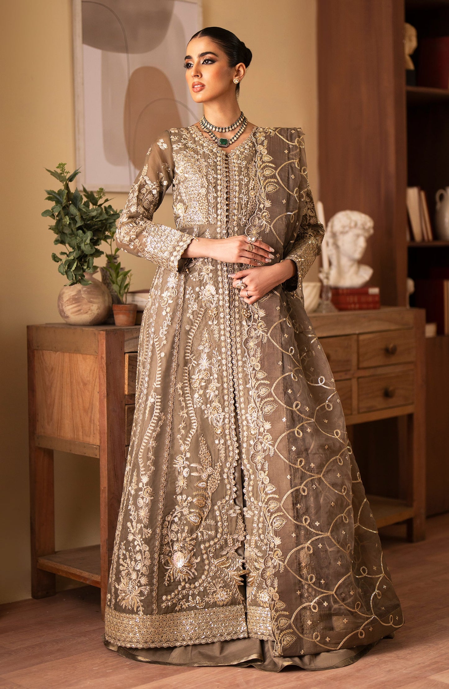 Emaan Adeel Romansiyyah Luxury Formals' Collection 2024 – Yesra