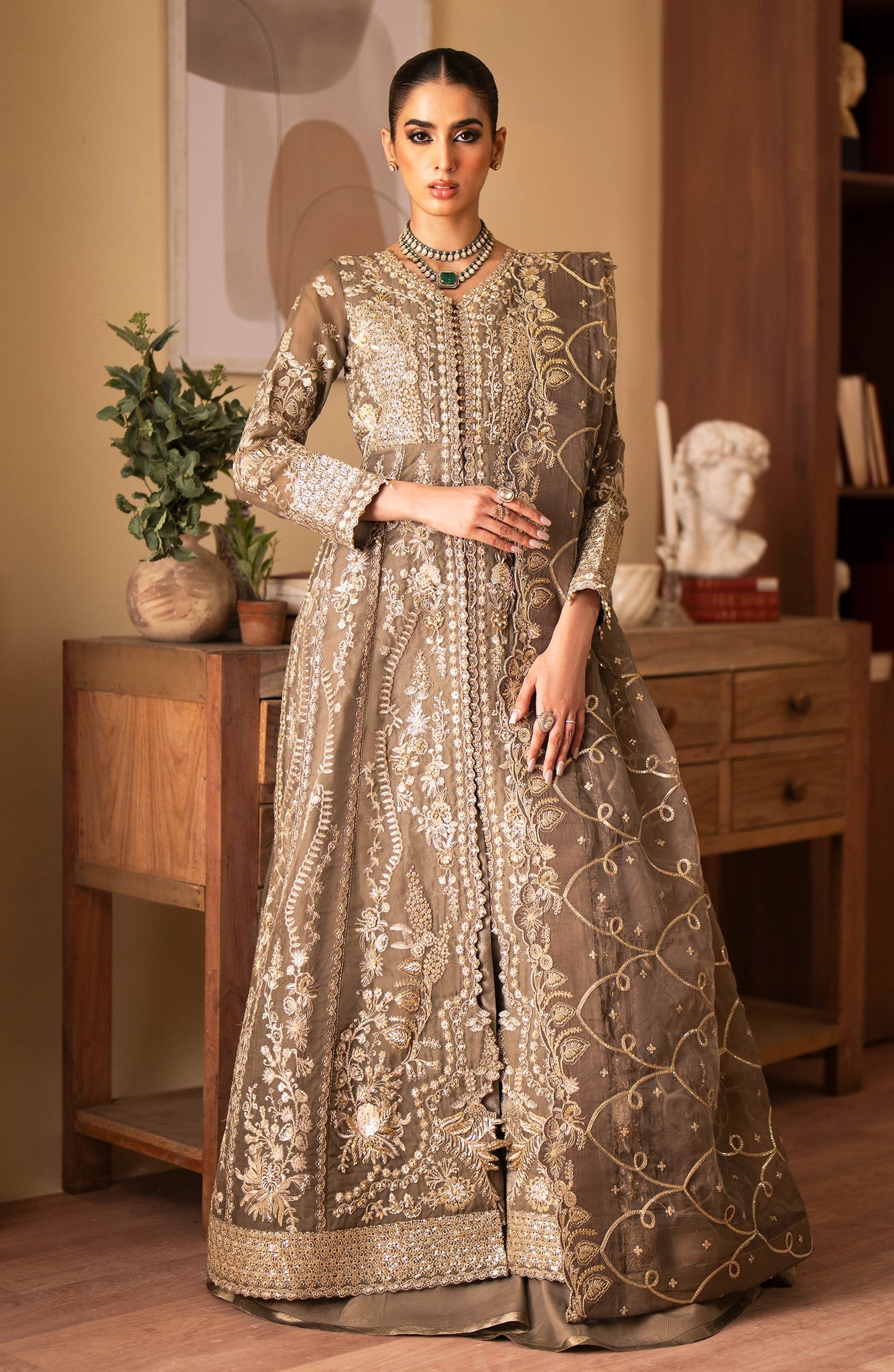 Emaan Adeel Romansiyyah Luxury Formals' Collection 2024 – Yesra