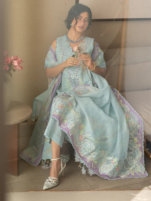 SIRENE BY MAHNUR UNSTITCHED'26 | S-13