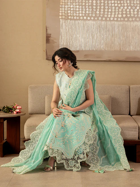 SIRENE BY MAHNUR UNSTITCHED'26 | S-08