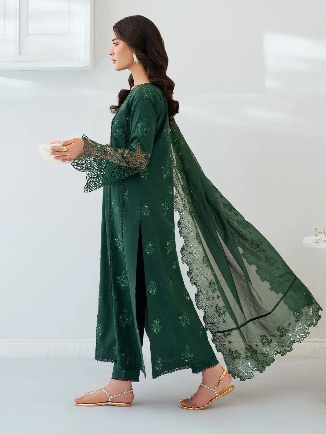SERA BY MAHNUR UNSTITCHED'26 | D2