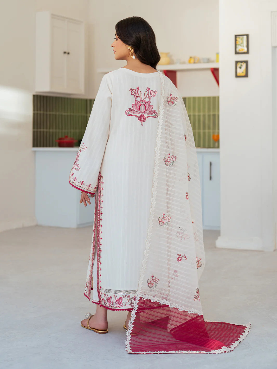 SERA BY MAHNUR UNSTITCHED'26 | D5
