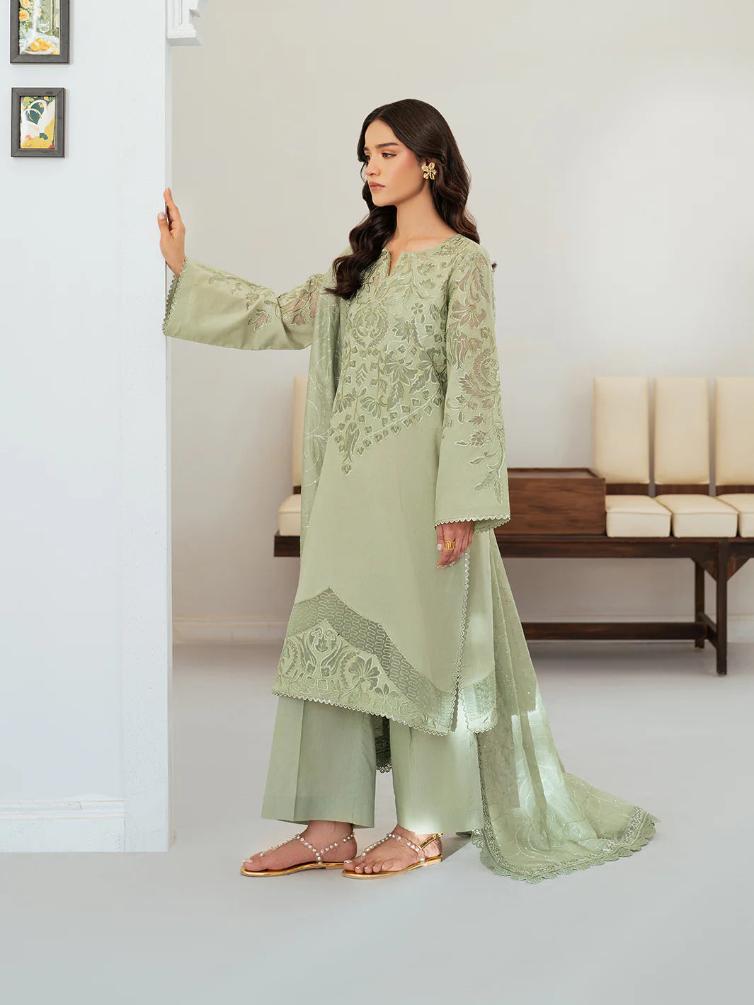 SERA BY MAHNUR UNSTITCHED'26 | D8