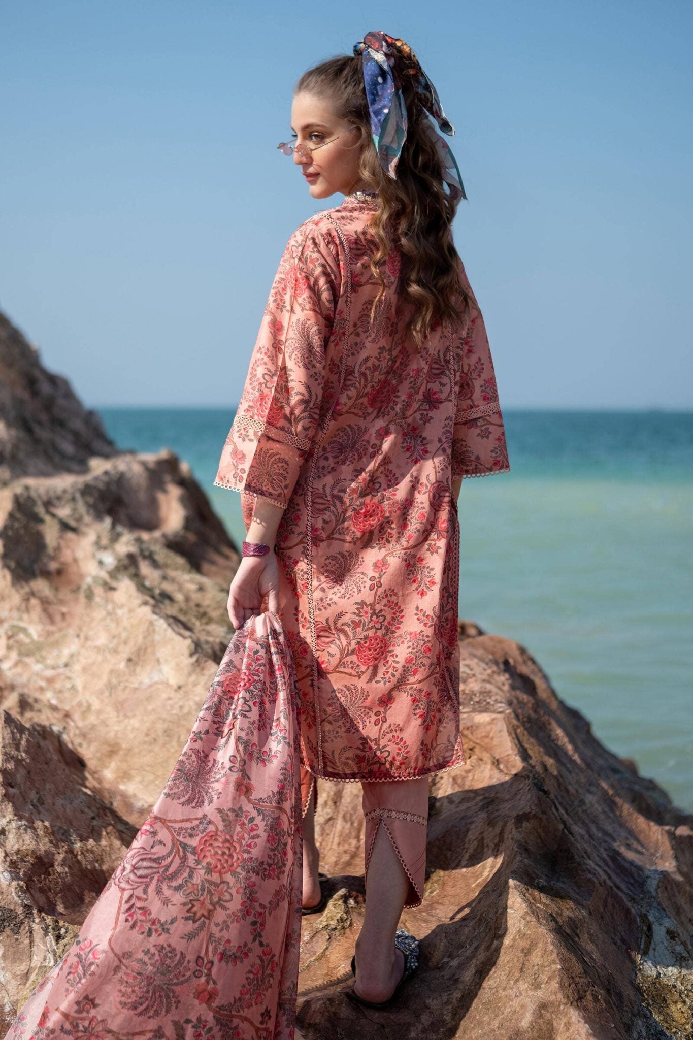 Sana Safinaz Mahay Lawn 2024 | SS-016B