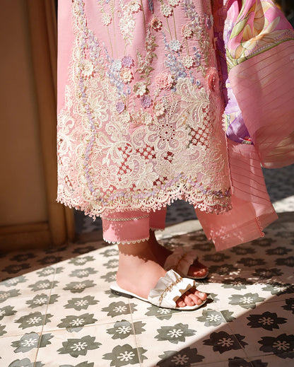 A MOI LUXURY LAWN BY MUSHQ UNSTITCHED'26 | Silent Vows