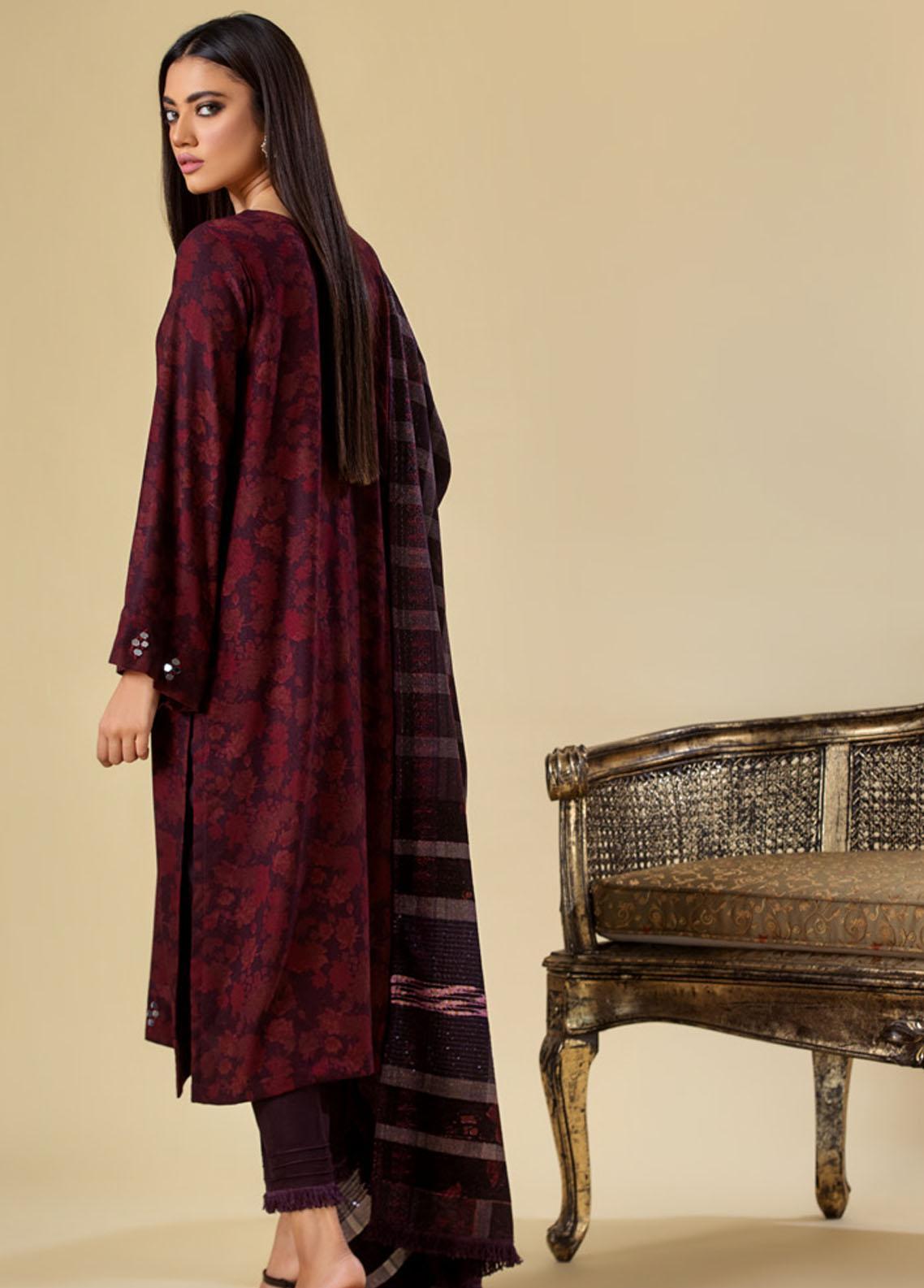 Tehzeeb by Raiz Arts 2023 Velvet Design 01 Winter Collection