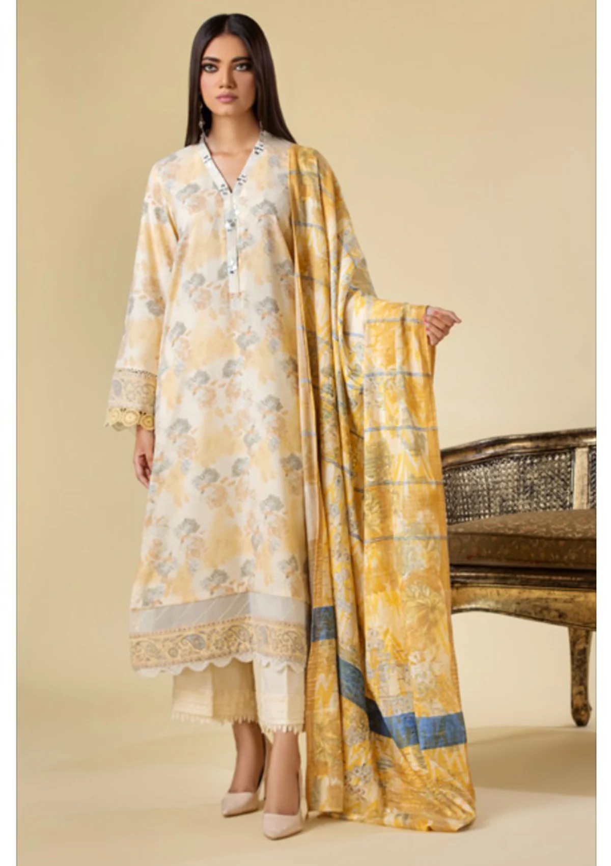 Tehzeeb by Raiz Arts 2023 Velvet Design 10 Winter Collection