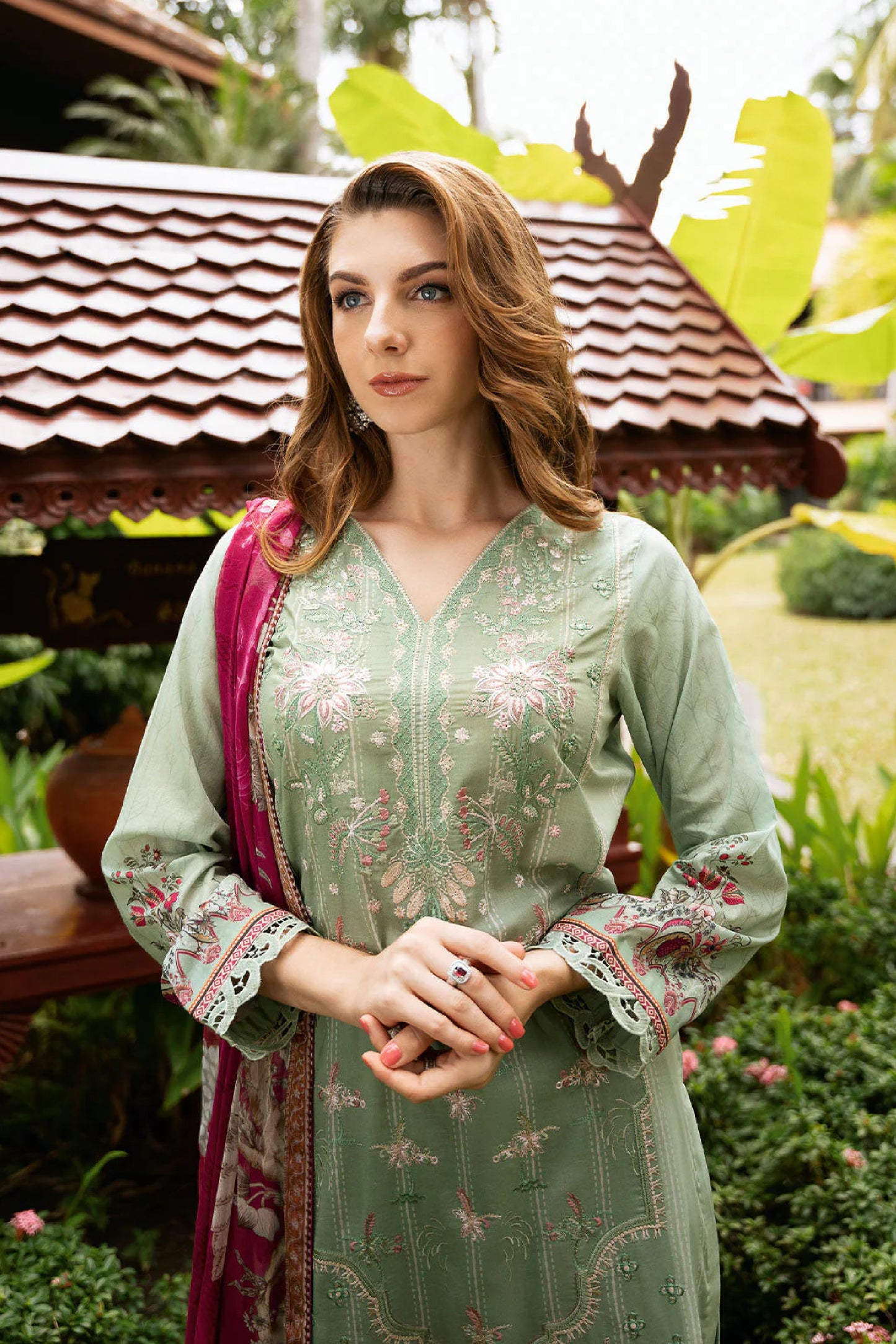 Riwayat Luxury Lawn Vol-11 | Y-1104