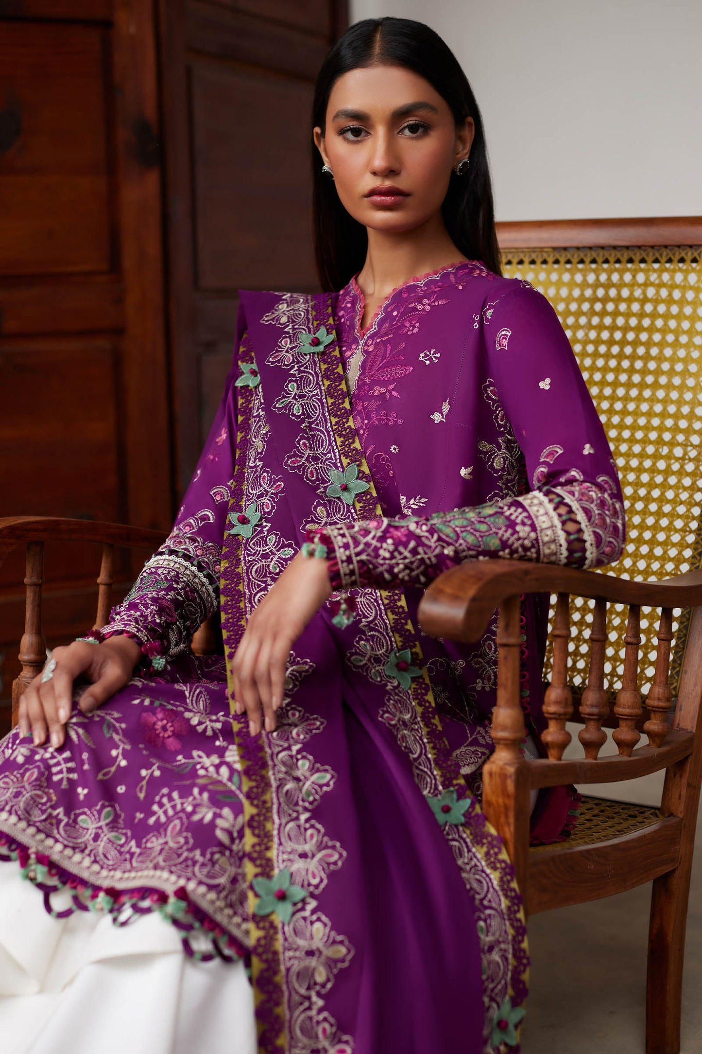 ELAN LAWN Collection 2024 – QISTINA (EL24-03 A)