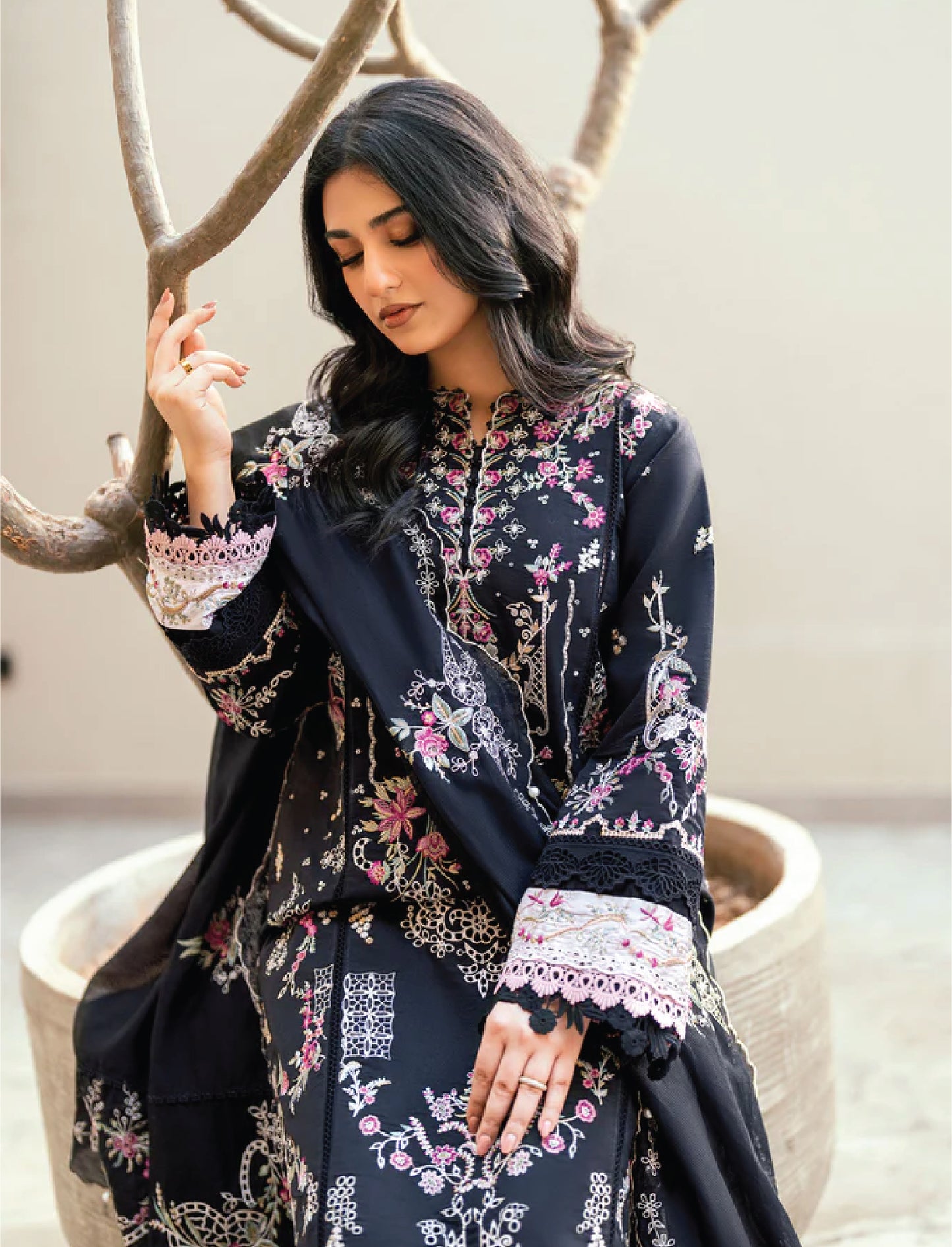 Florent Luxury Lawn Eid Edit 2025 |D1