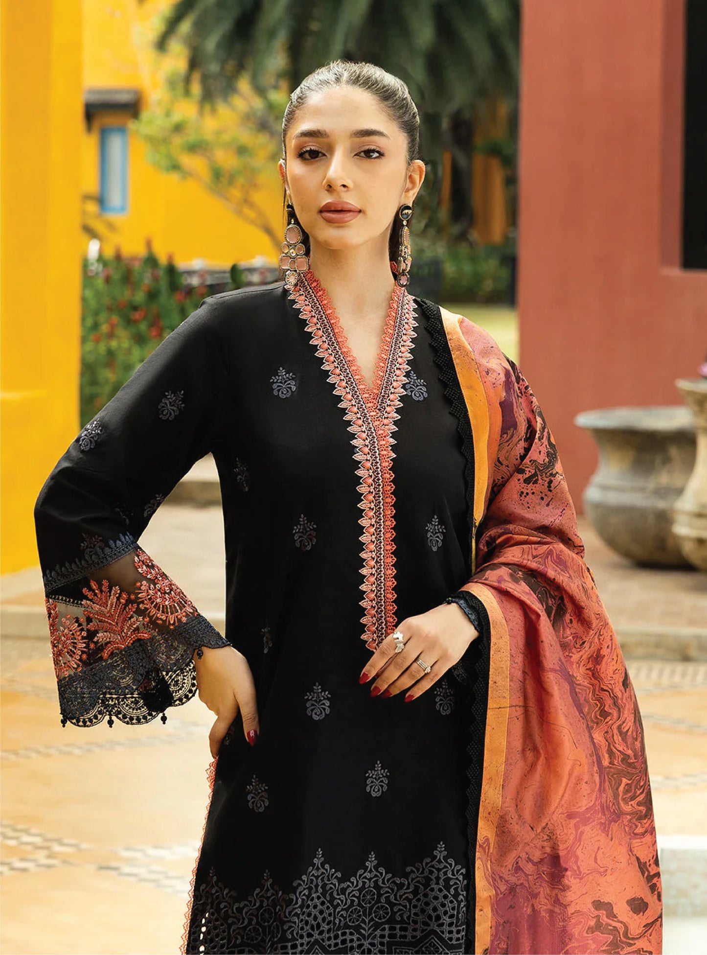 Zainab Chottani Chikankari Lawn 2025 - 5A