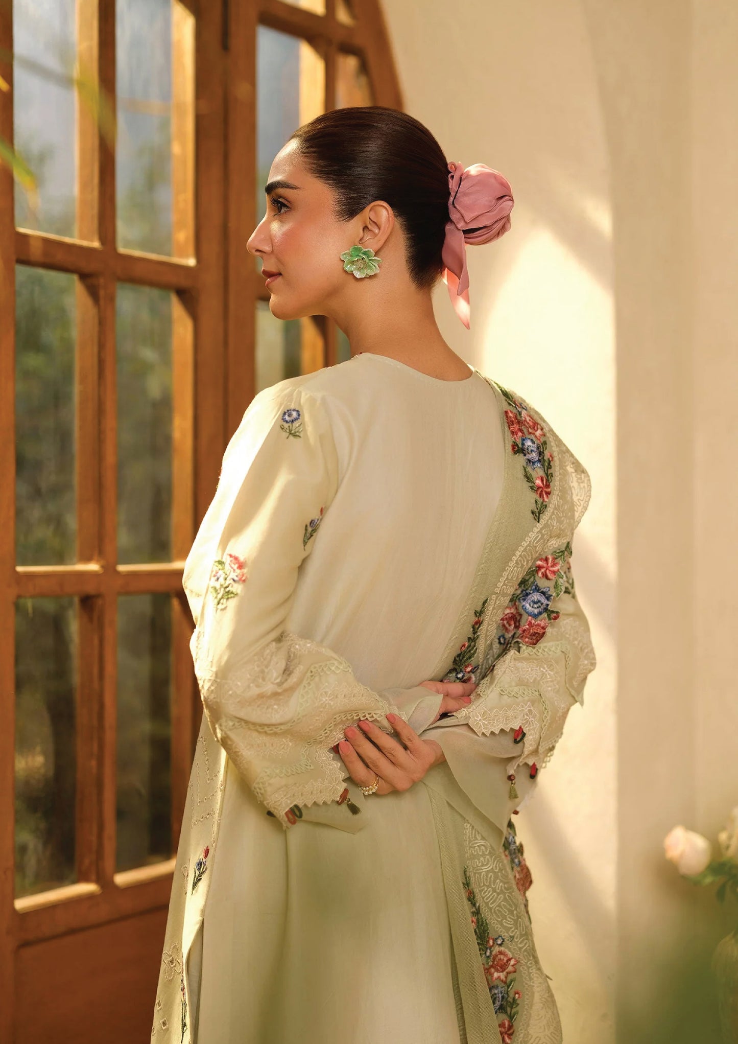 Maryum Hussain Luxury Lawn 2025 |Mint