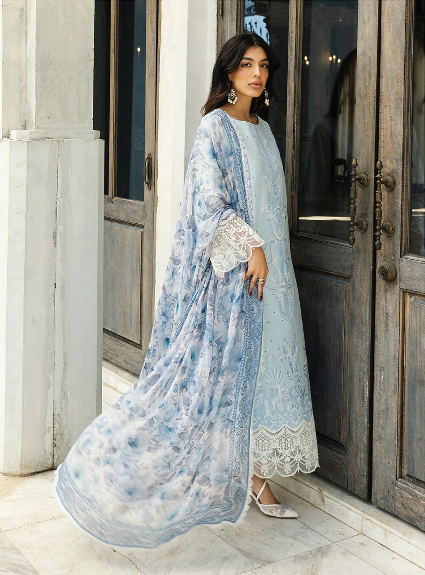 Zainab Chottani Chikankari Lawn 2025 - 7B