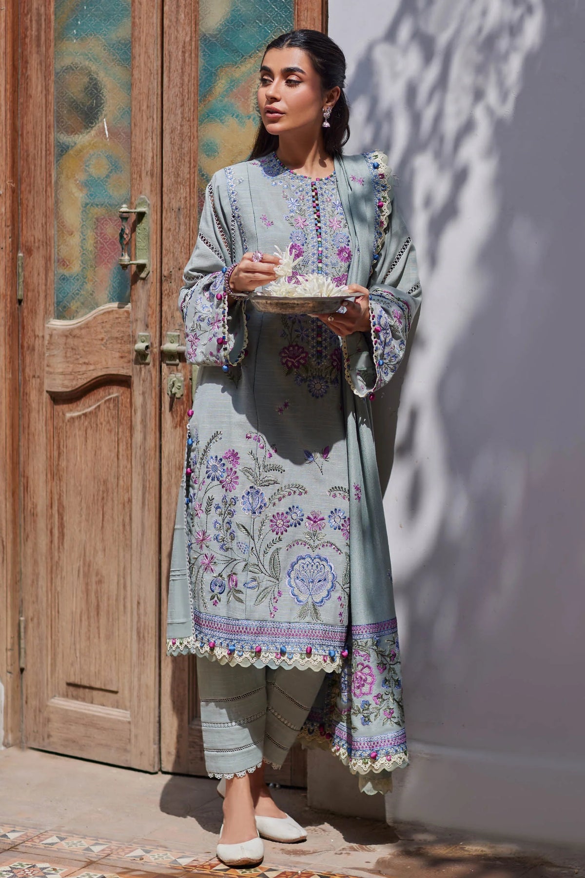 Zaha Pakistani Winter Collection 2023 DERYA | IBAAS Online