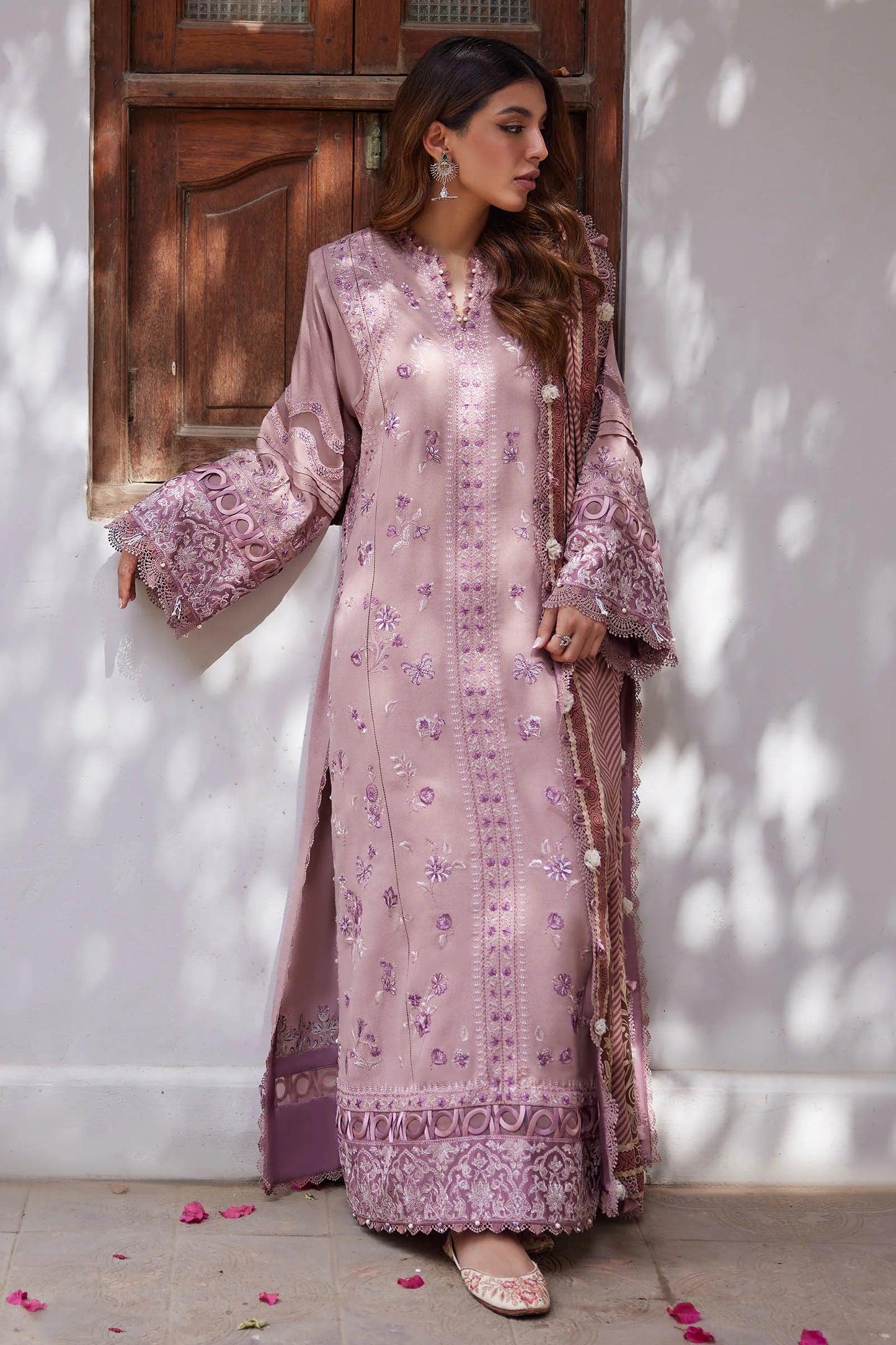 Zaha Pakistani Winter Collection 2023 NARAH | IBAAS Online